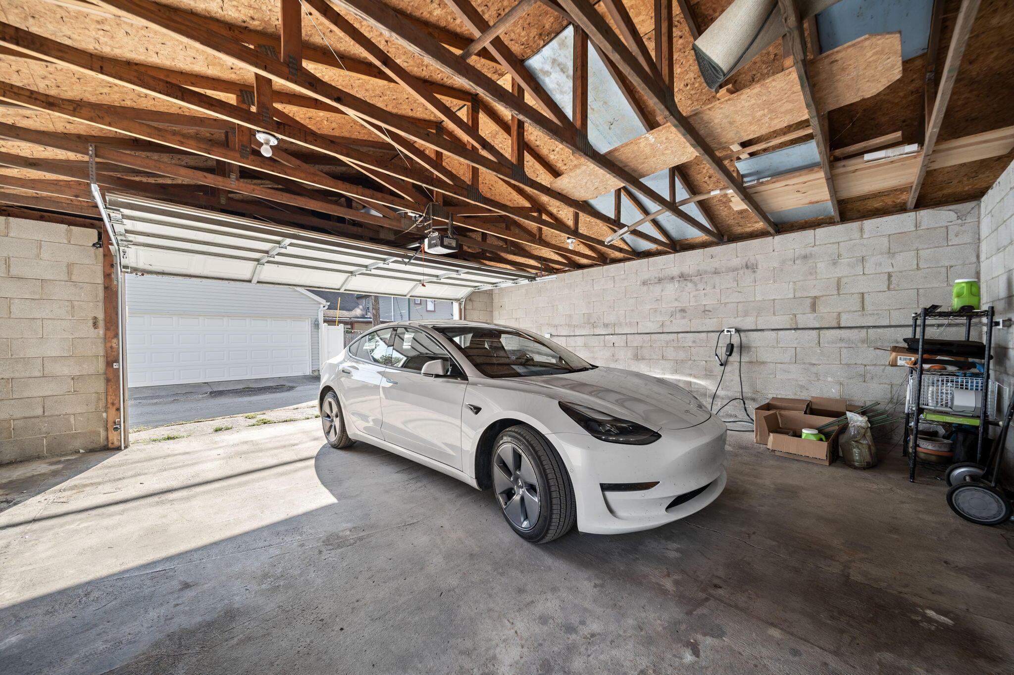 475 W 2nd Avenue Property Photo 47