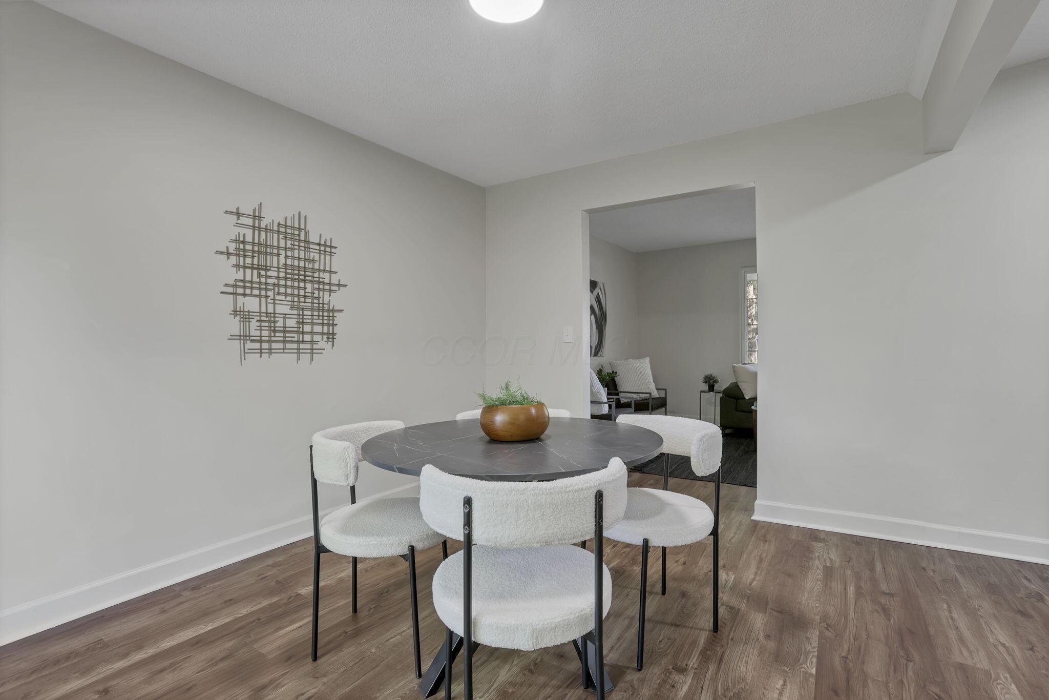 210 W Columbus Street Property Photo 15