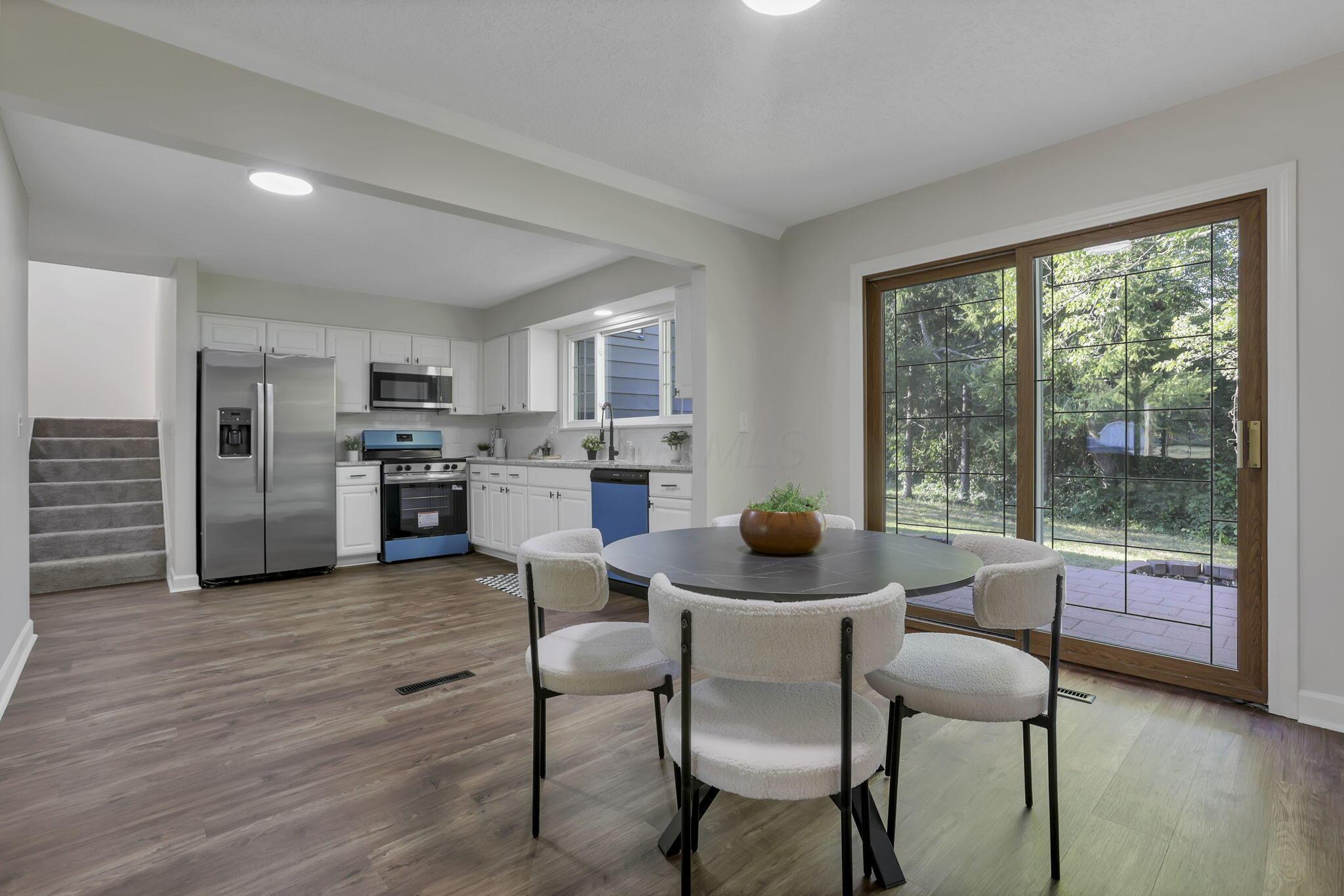 210 W Columbus Street Property Photo 16