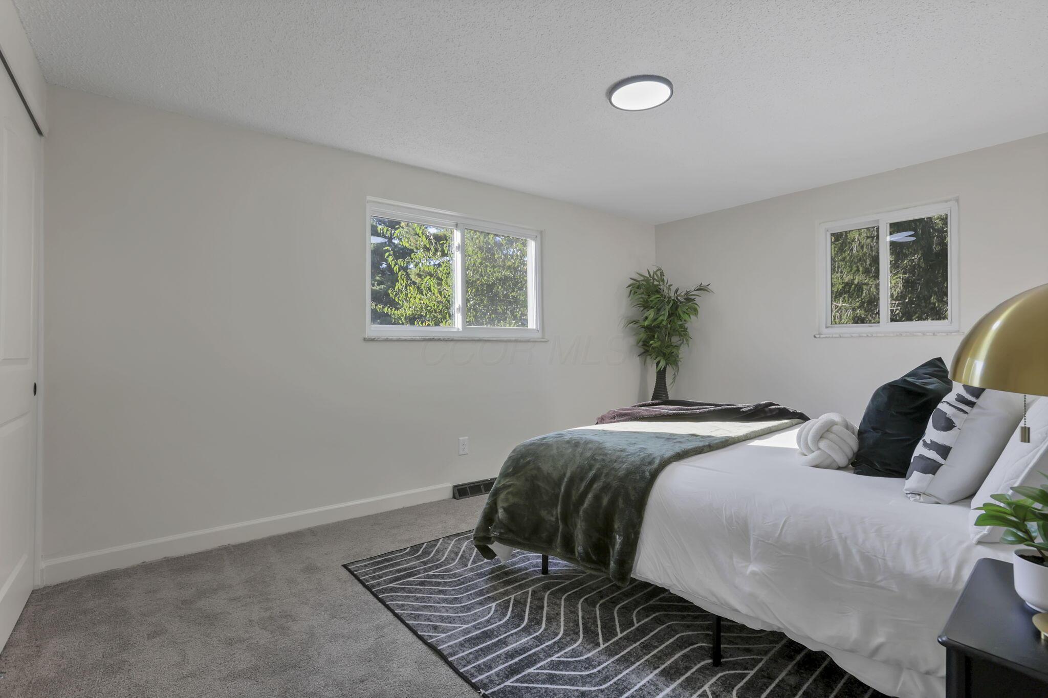 210 W Columbus Street Property Photo 24