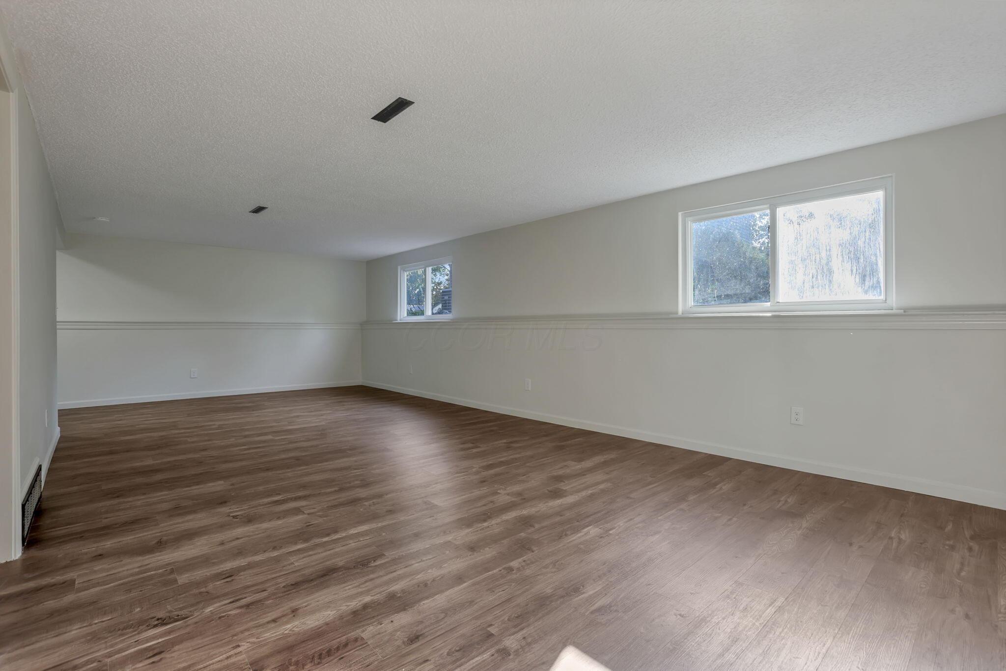 210 W Columbus Street Property Photo 35