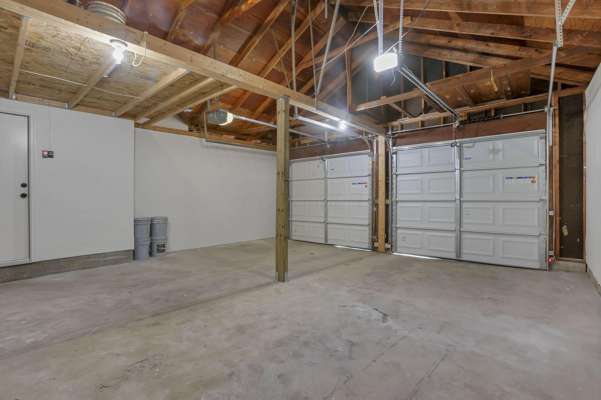 210 W Columbus Street Property Photo 41