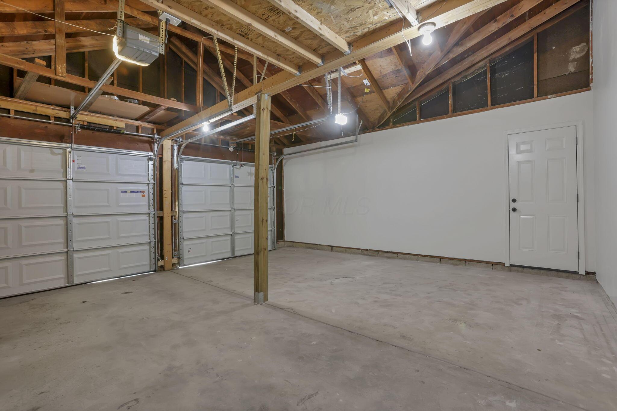 210 W Columbus Street Property Photo 42