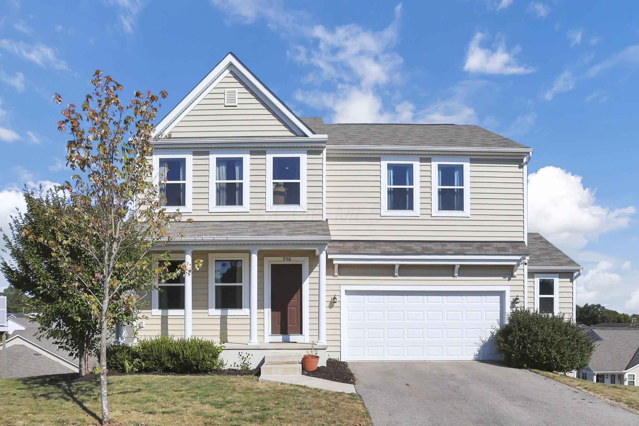 958 Thorn Hill Place Property Photo 1