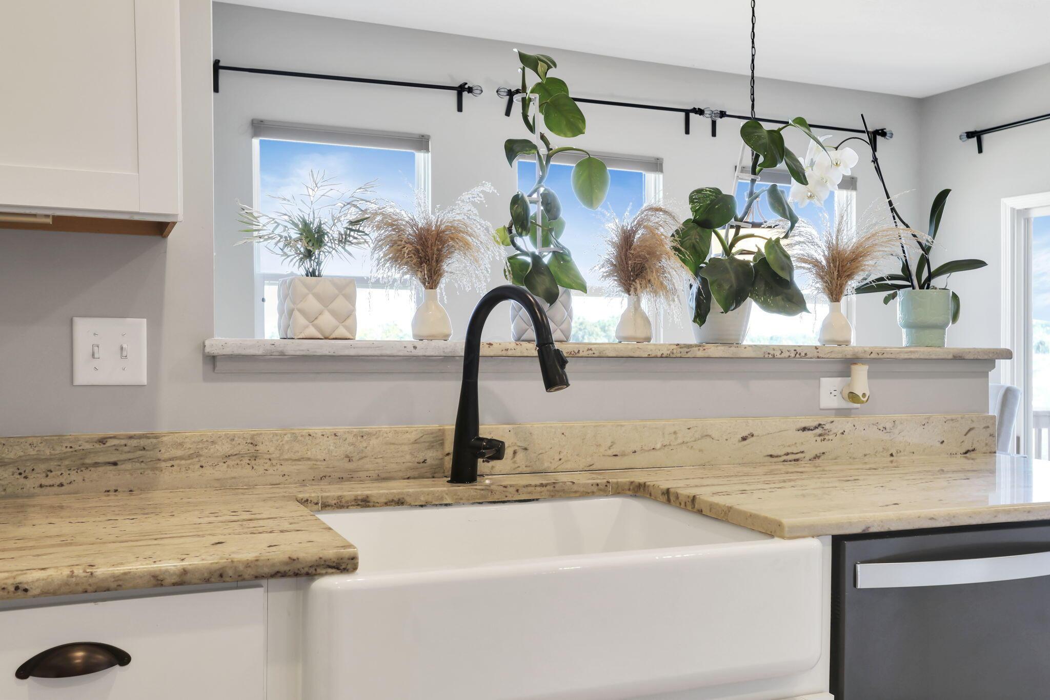 958 Thorn Hill Place Property Photo 12