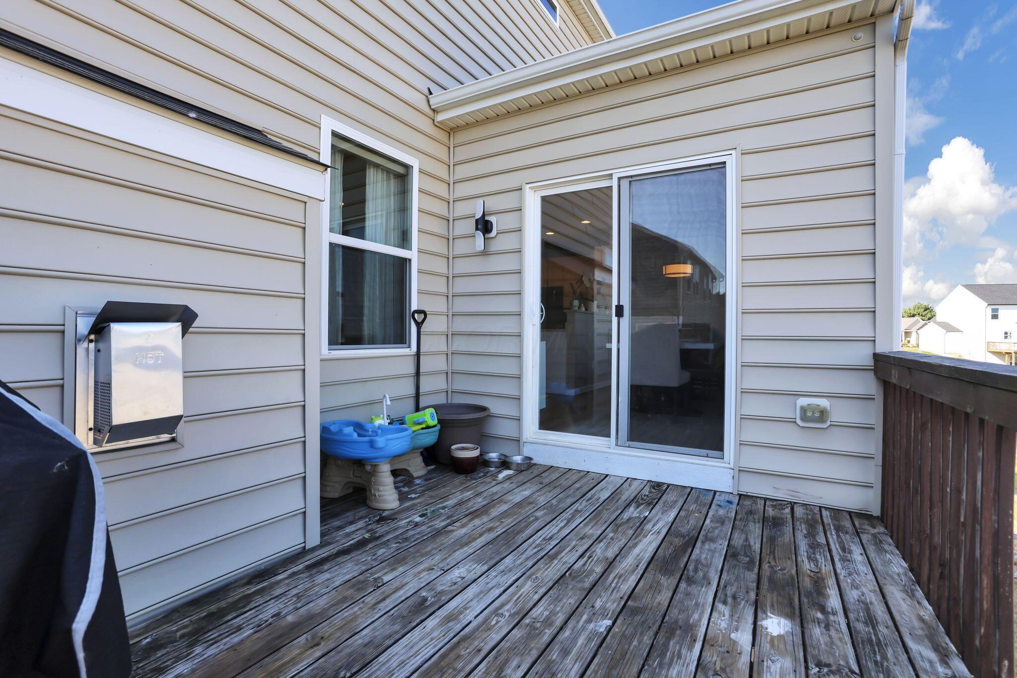 958 Thorn Hill Place Property Photo 16