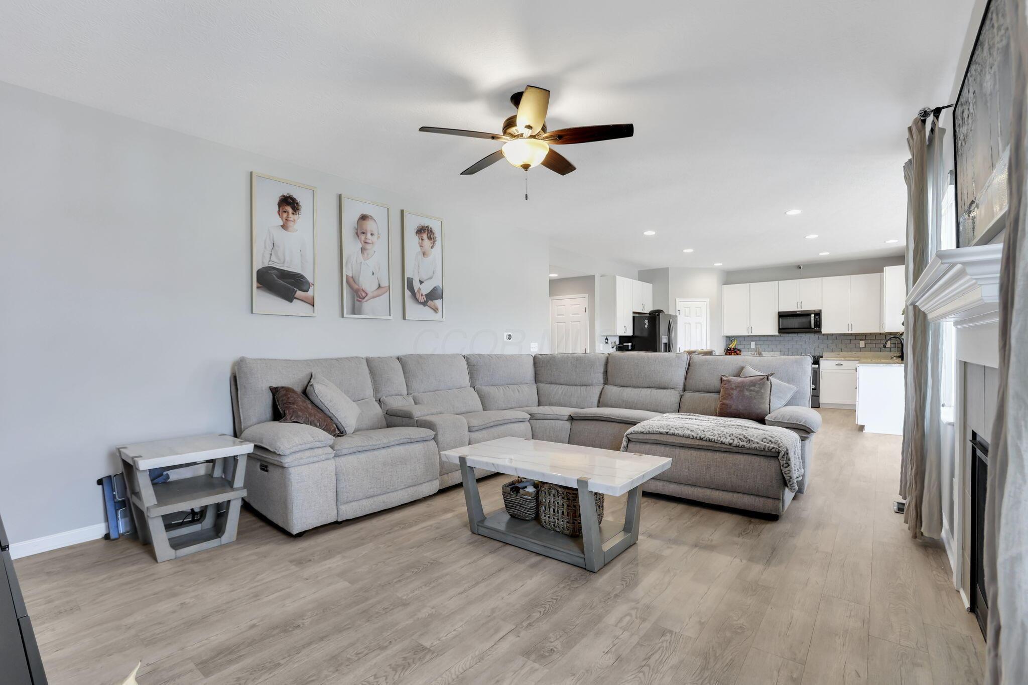 958 Thorn Hill Place Property Photo 22