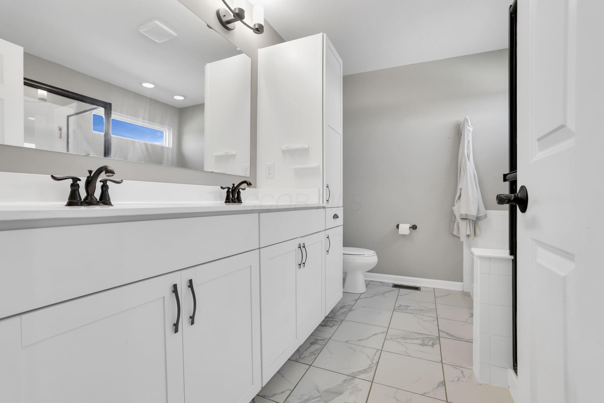 958 Thorn Hill Place Property Photo 30