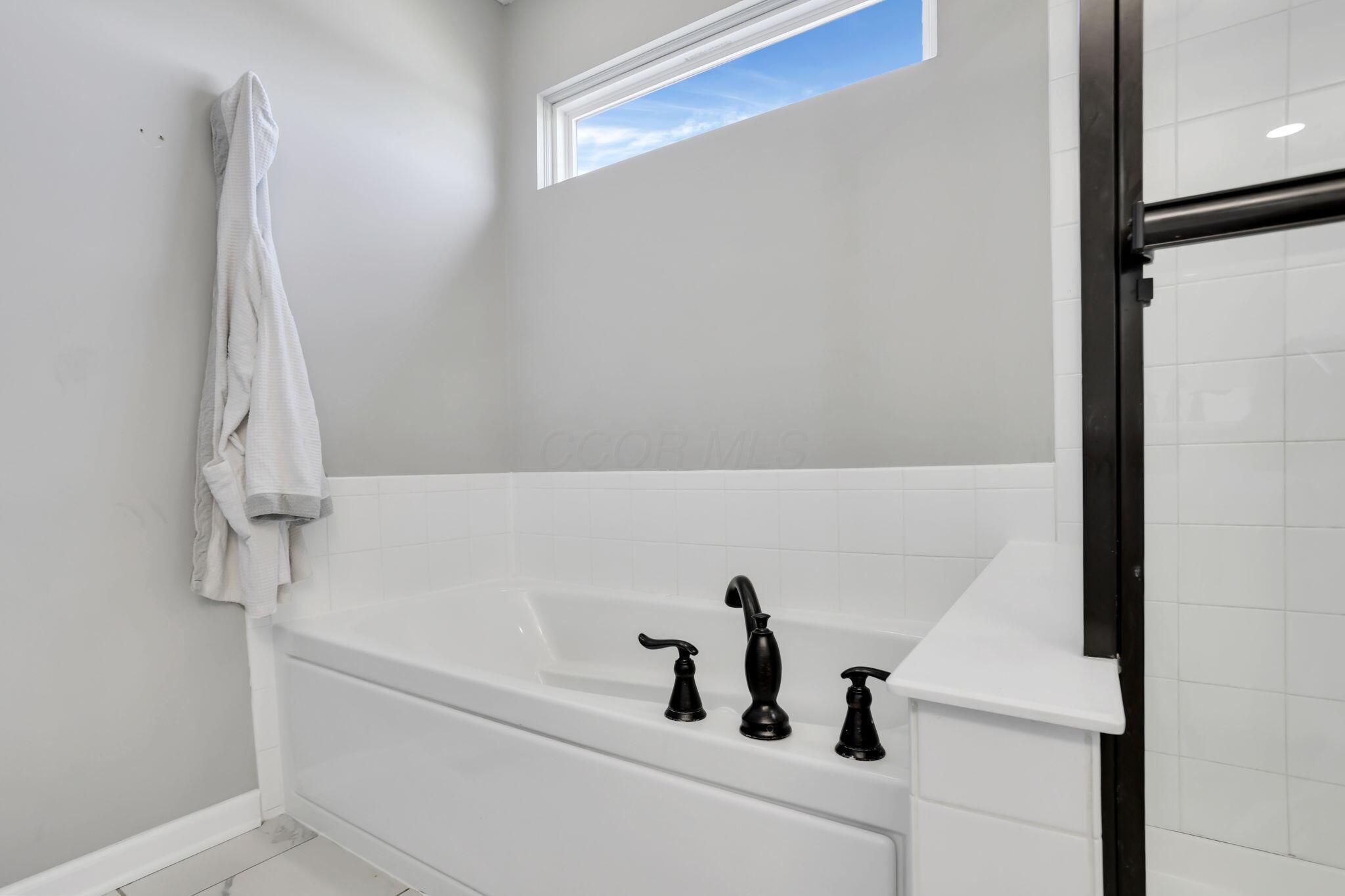 958 Thorn Hill Place Property Photo 31