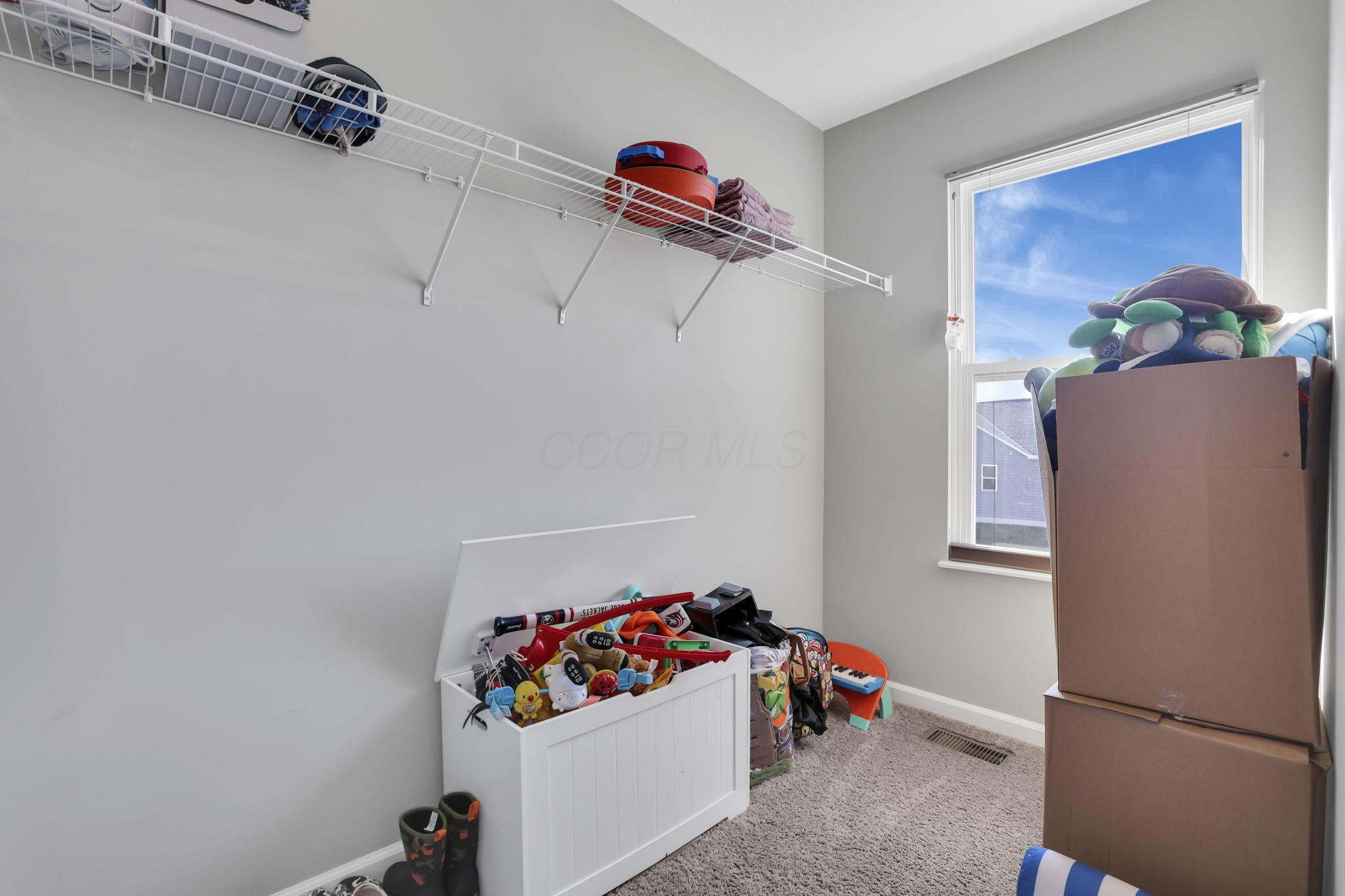 958 Thorn Hill Place Property Photo 36