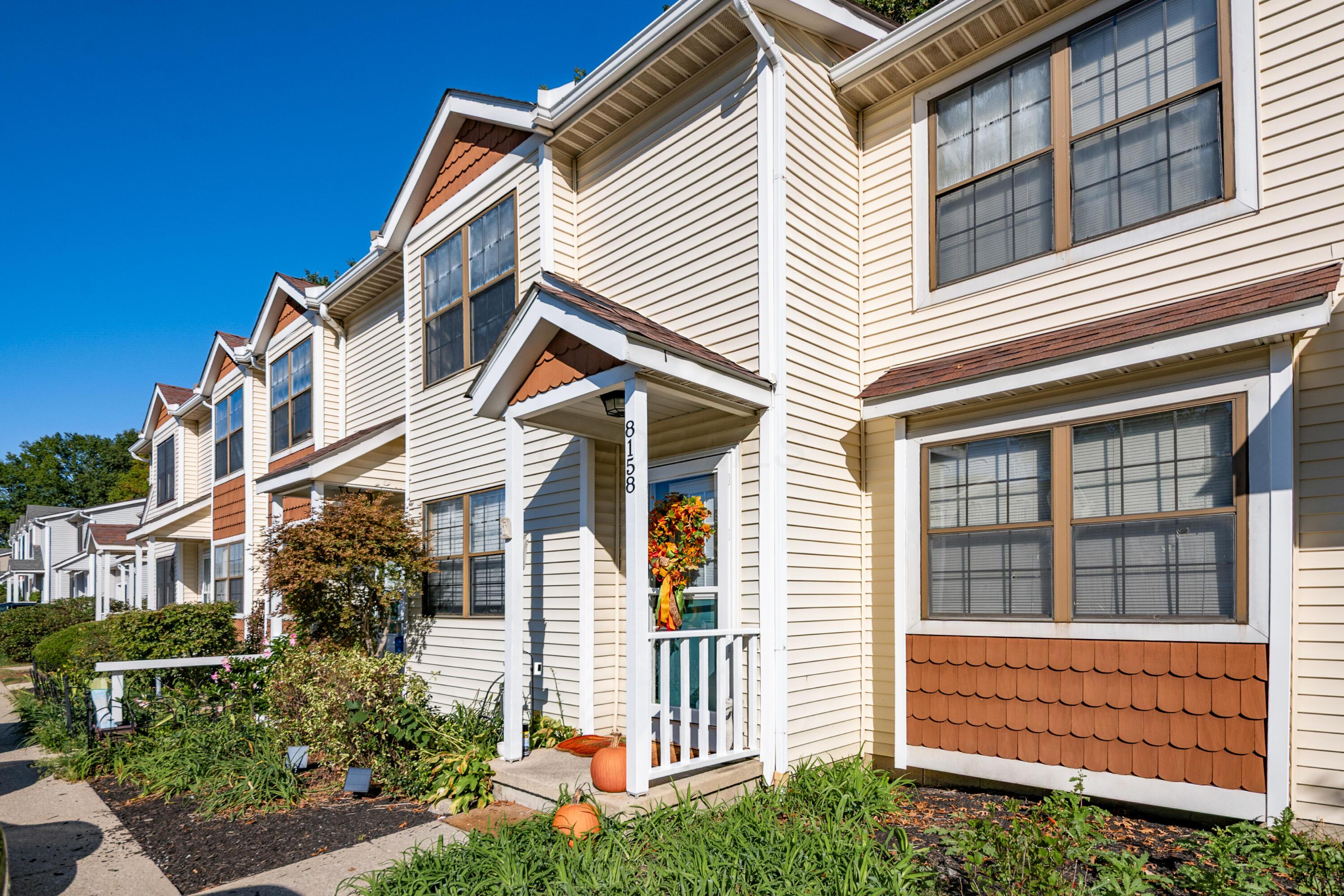 8158 Newark Avenue, 16e Property Photo 1