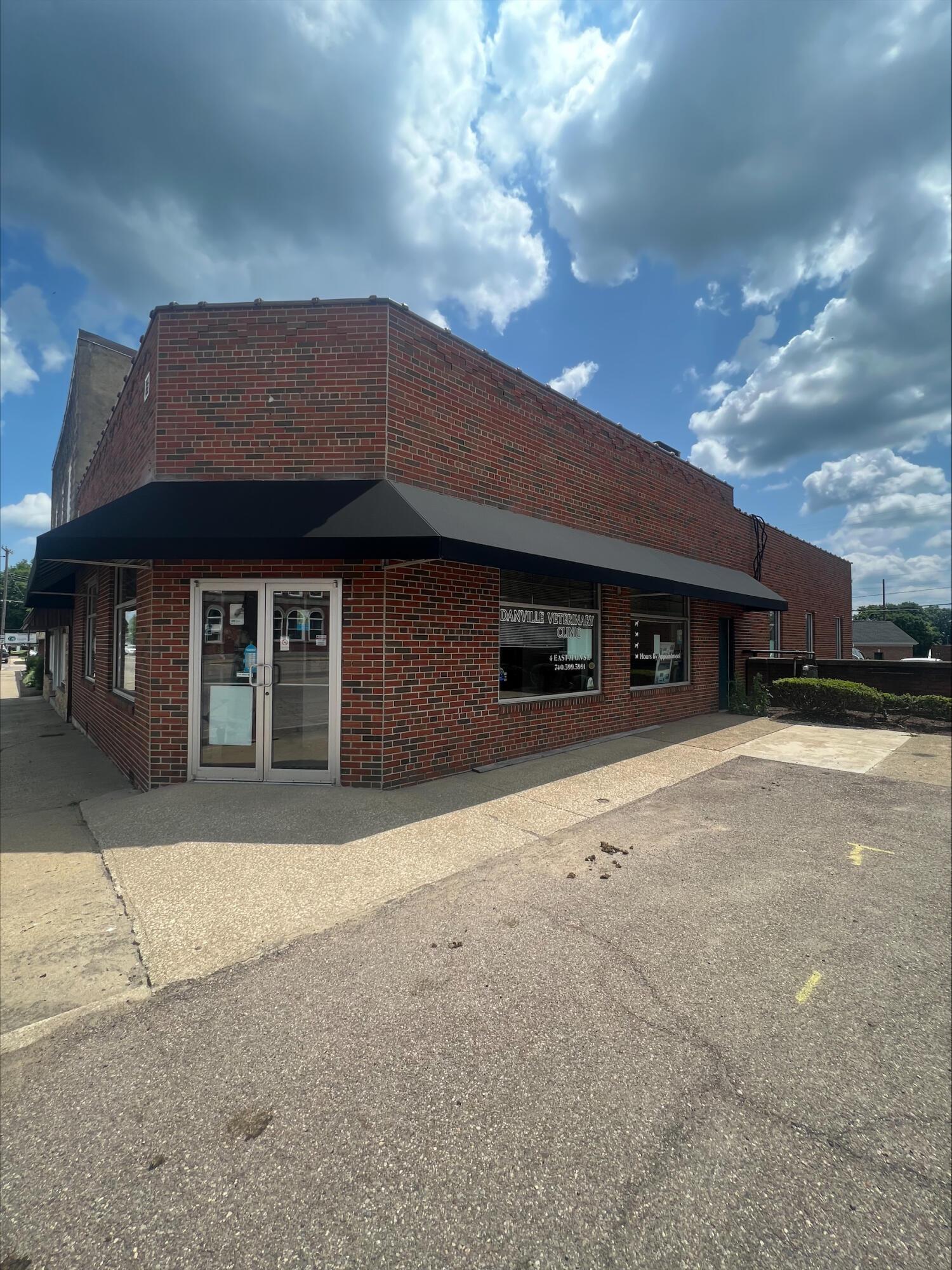 4 E Main Street Property Photo 1