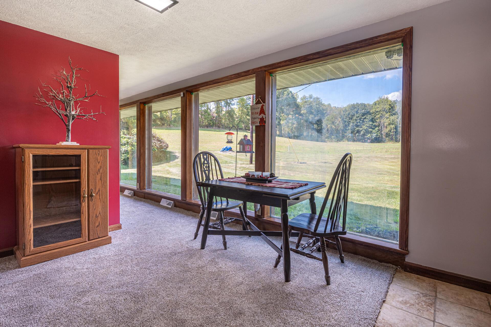 15713 State Route 16 Property Photo 7