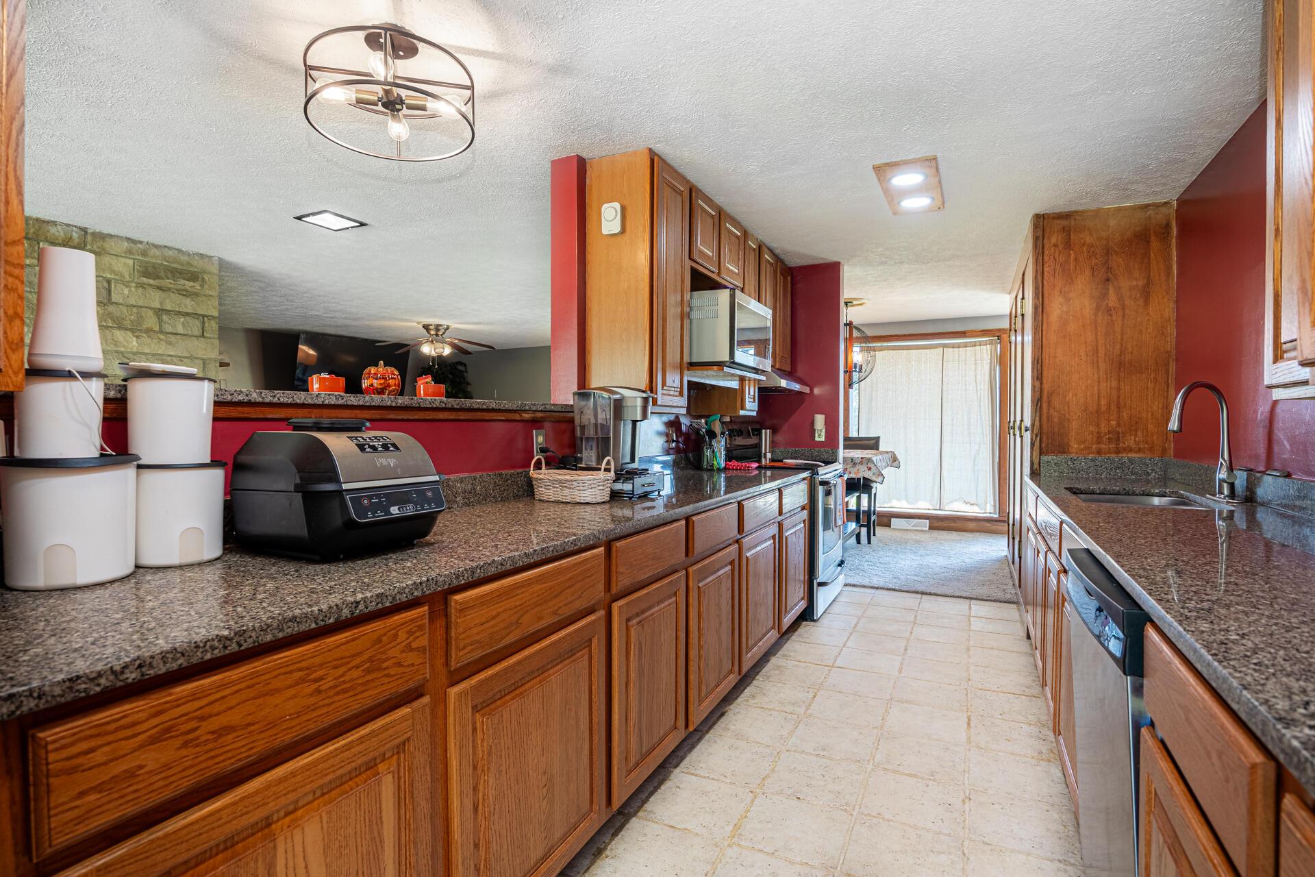 15713 State Route 16 Property Photo 9