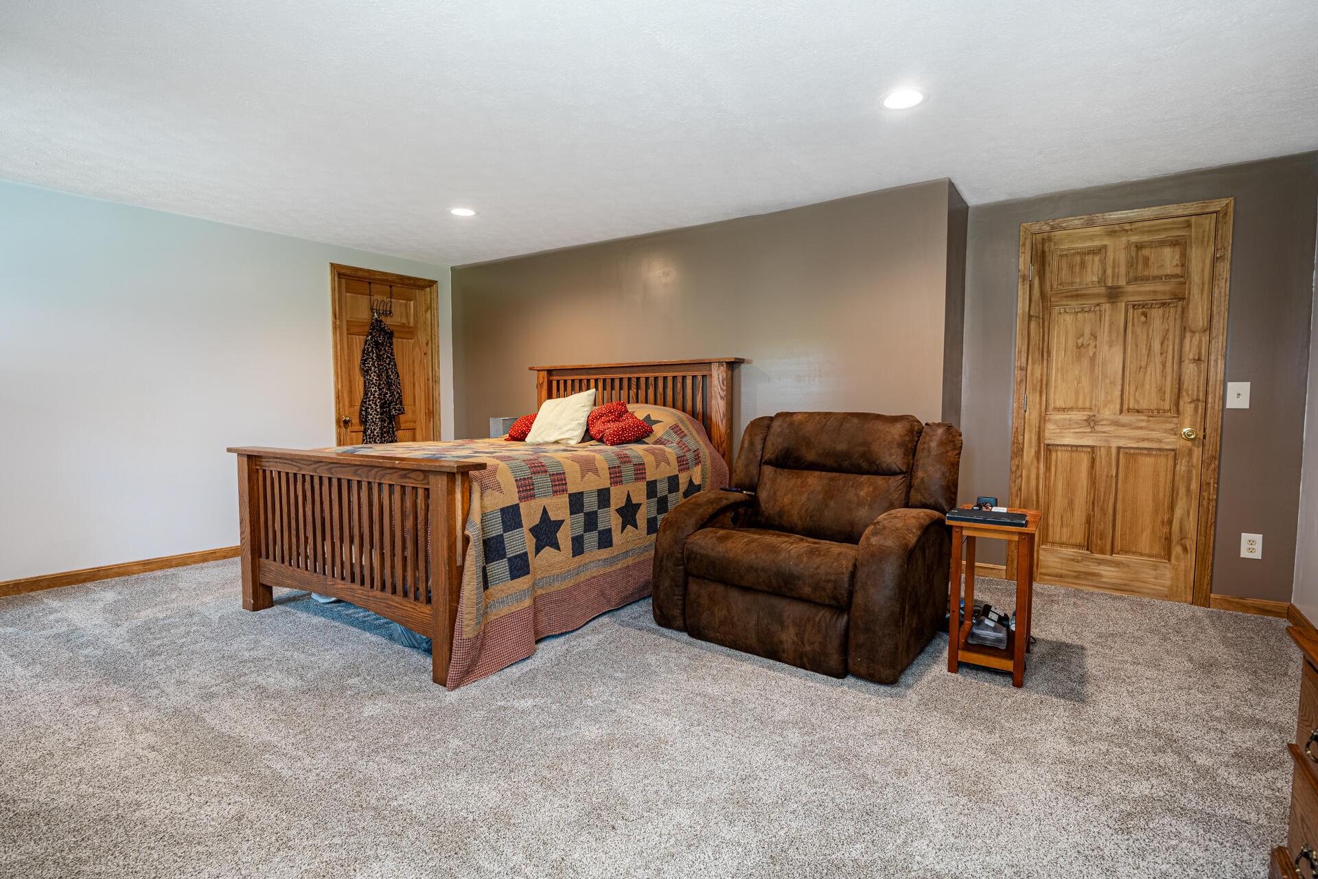 15713 State Route 16 Property Photo 14