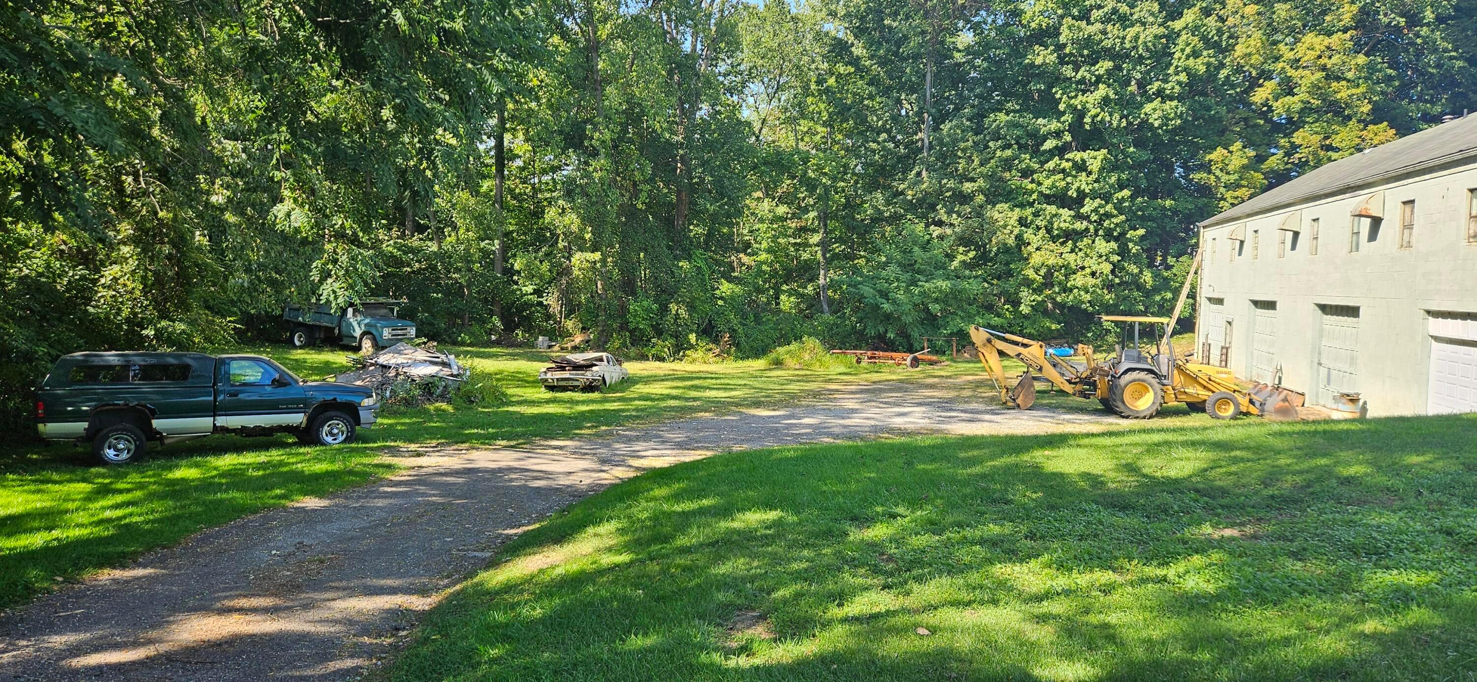 1744 S Main Street Property Photo 4