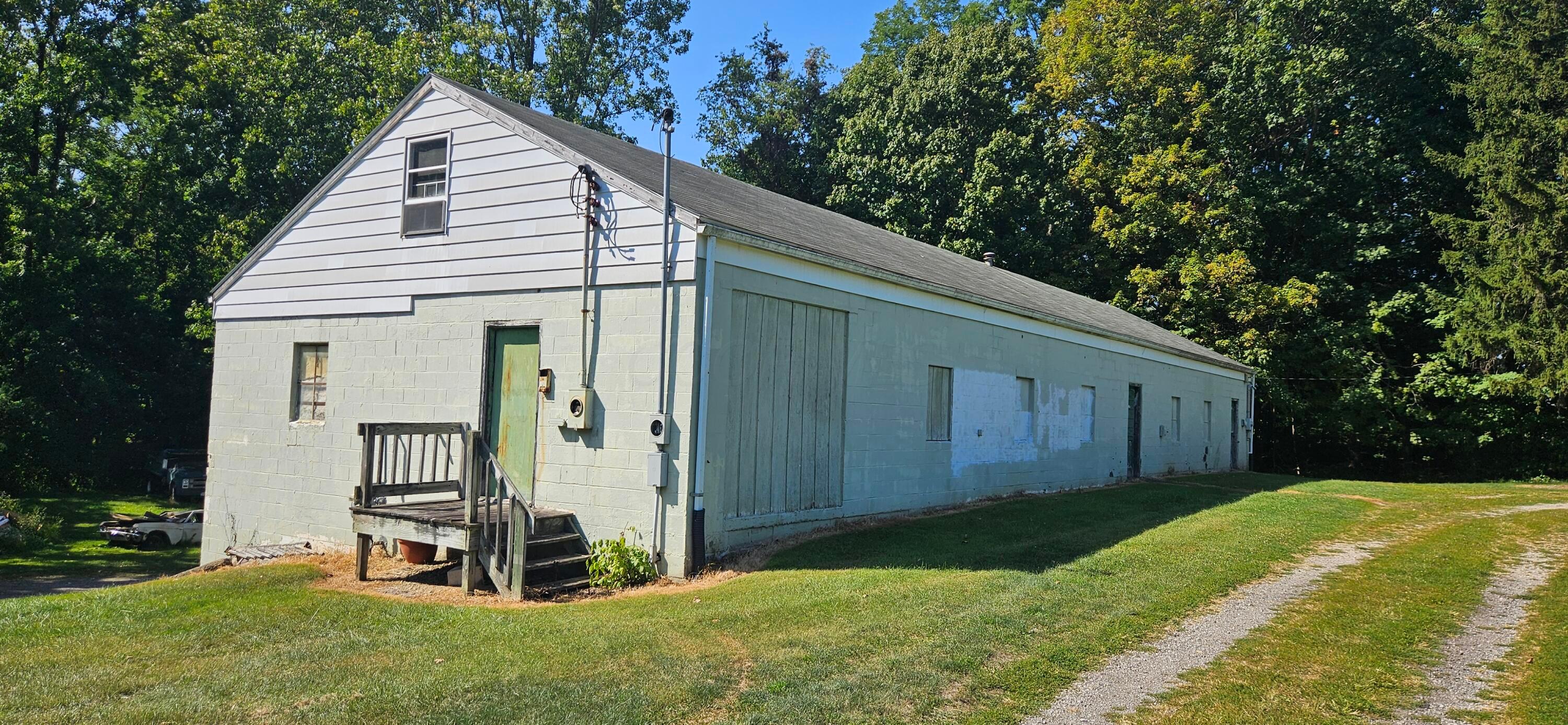 1744 S Main Street Property Photo 5