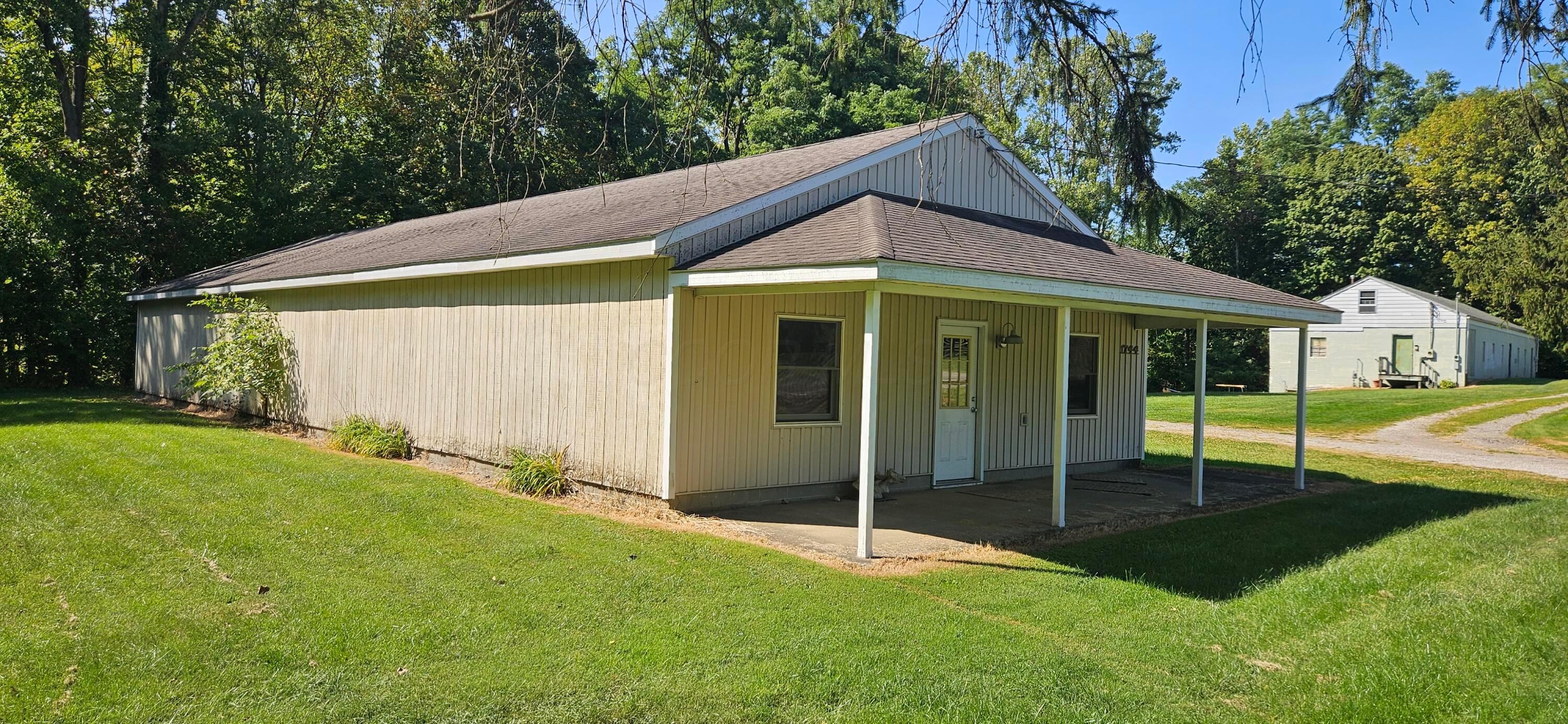 1744 S Main Street Property Photo 10