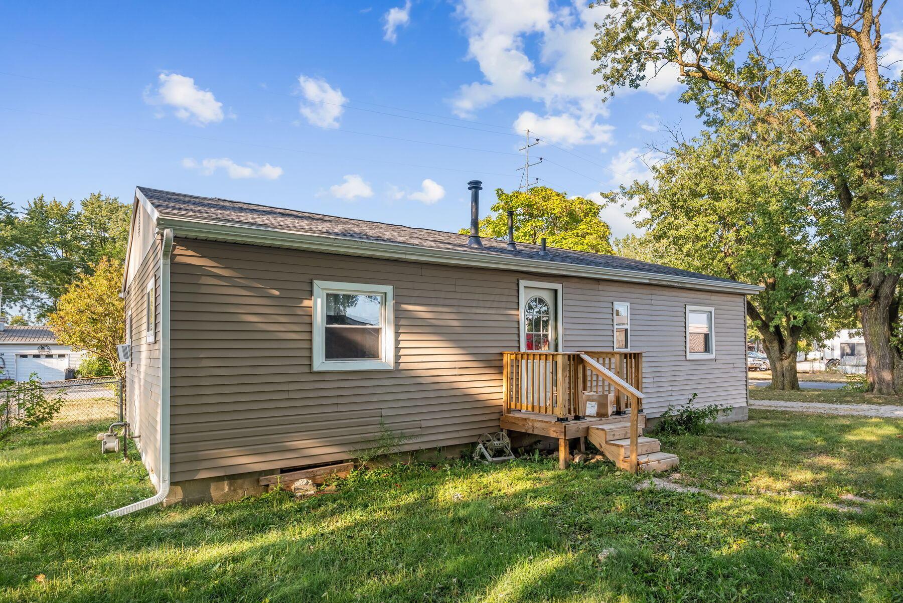 921 Adams Street Property Photo 23