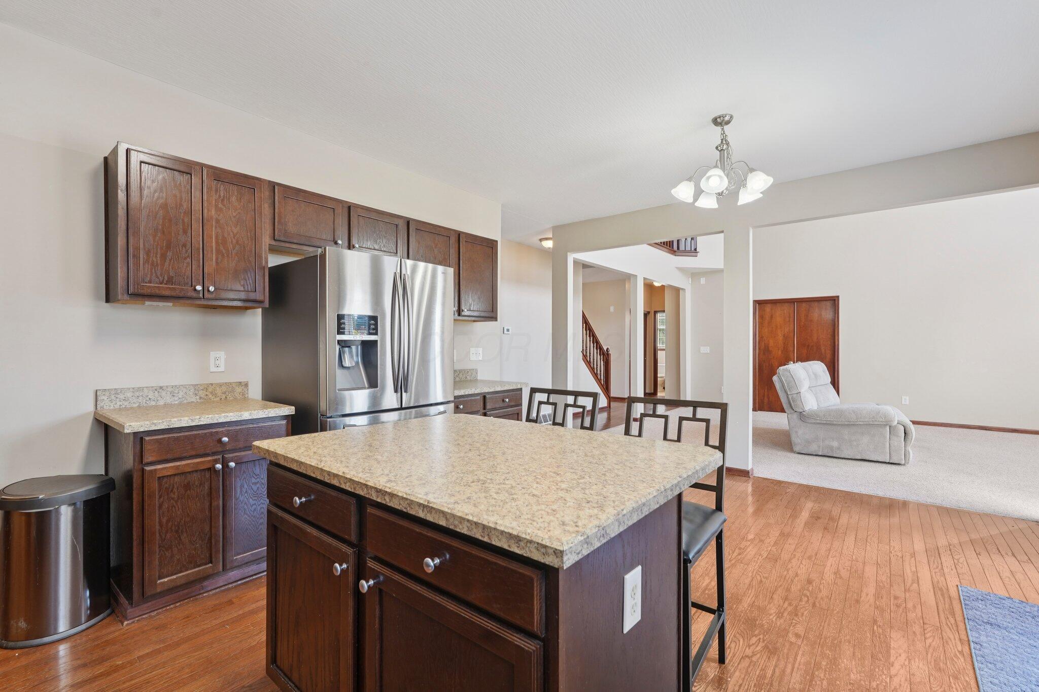 101 Stirling Way Property Photo 16