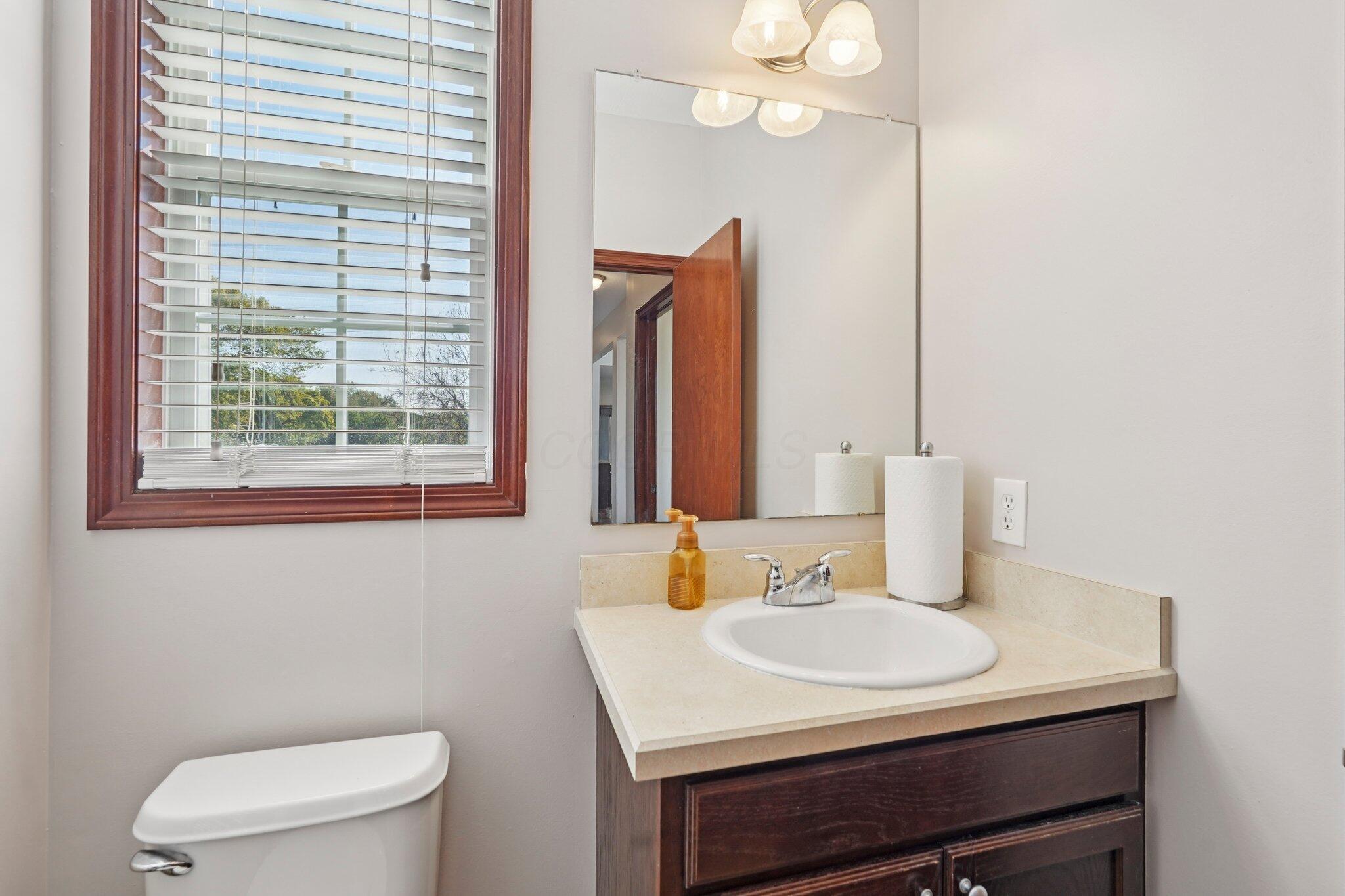101 Stirling Way Property Photo 19