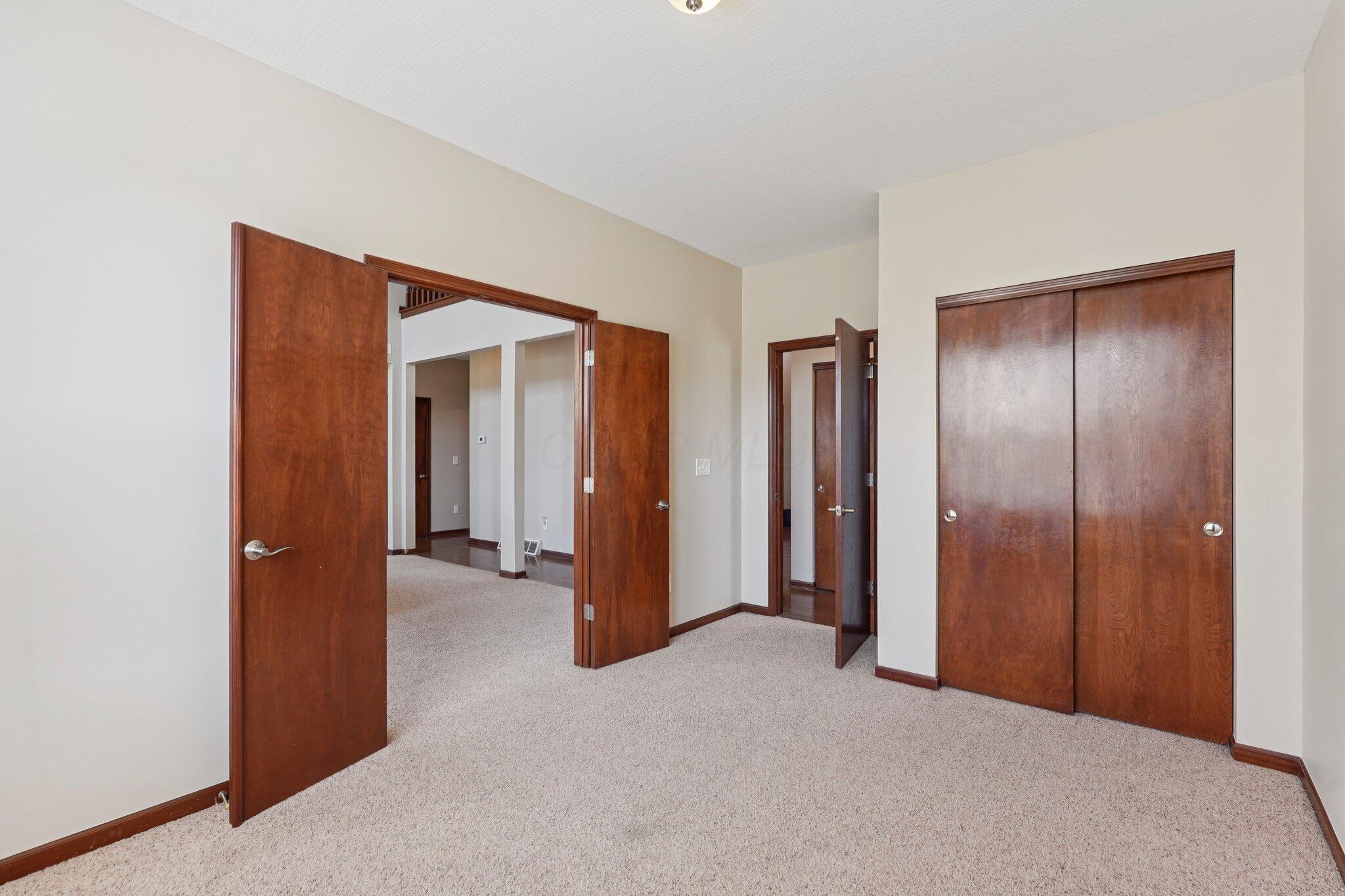 101 Stirling Way Property Photo 23