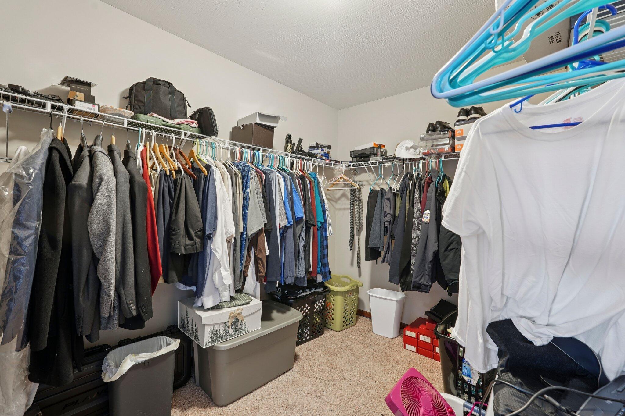 101 Stirling Way Property Photo 33