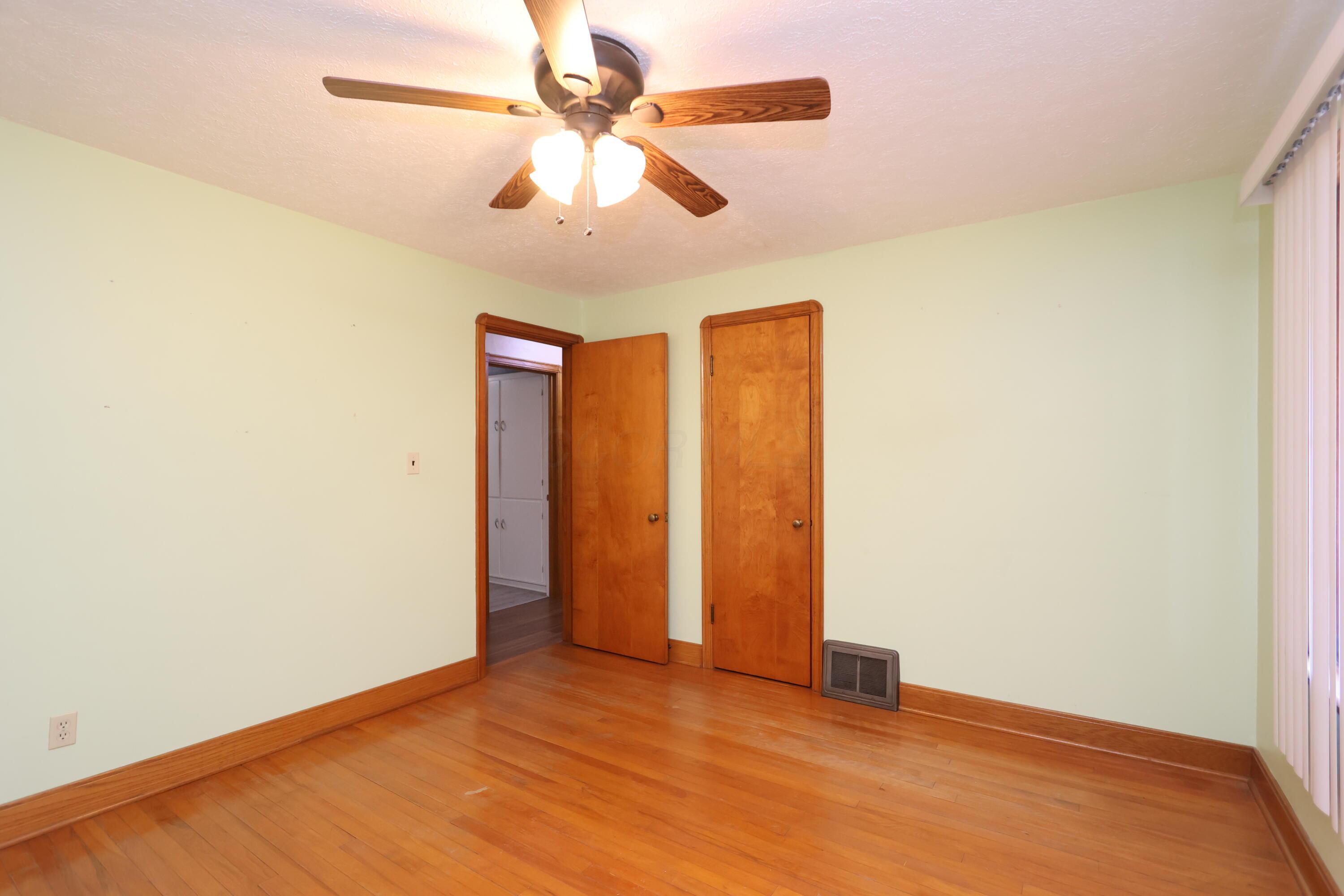 903 Mayflower Avenue Property Photo 11