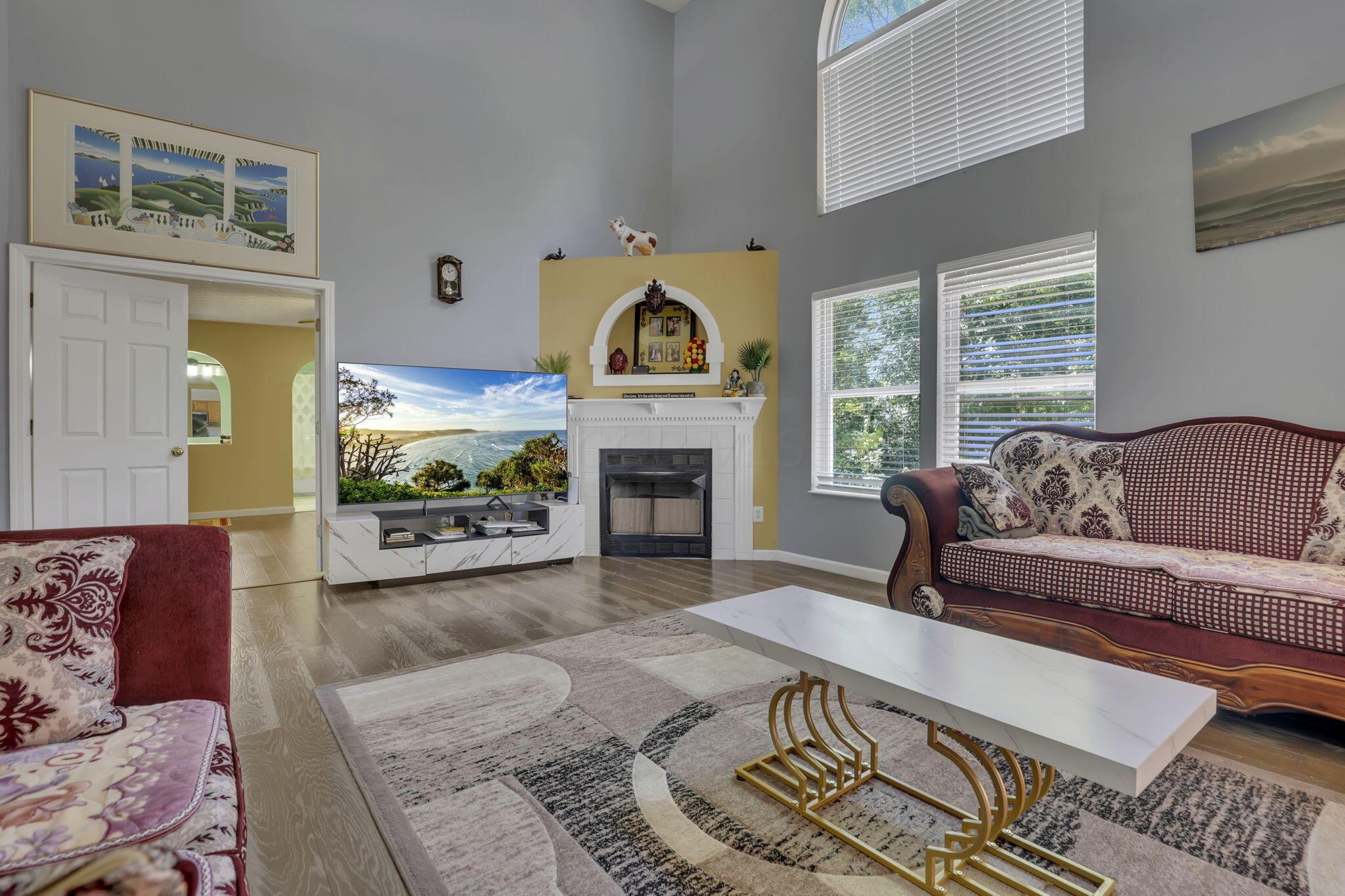 87 Knights Bridge Drive W Property Photo 10