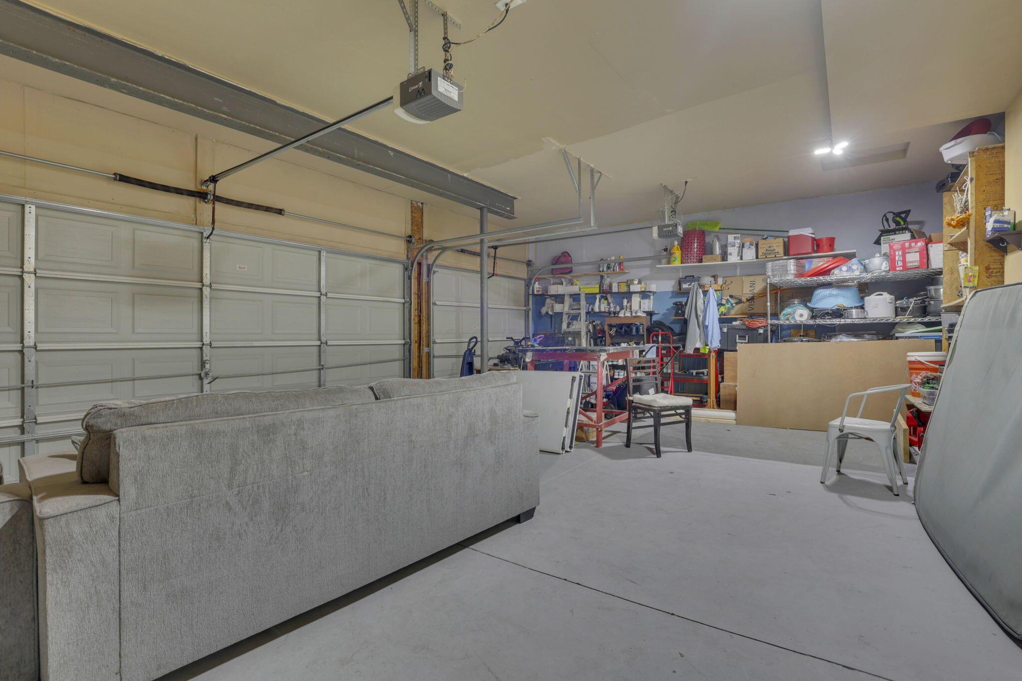 87 Knights Bridge Drive W Property Photo 42