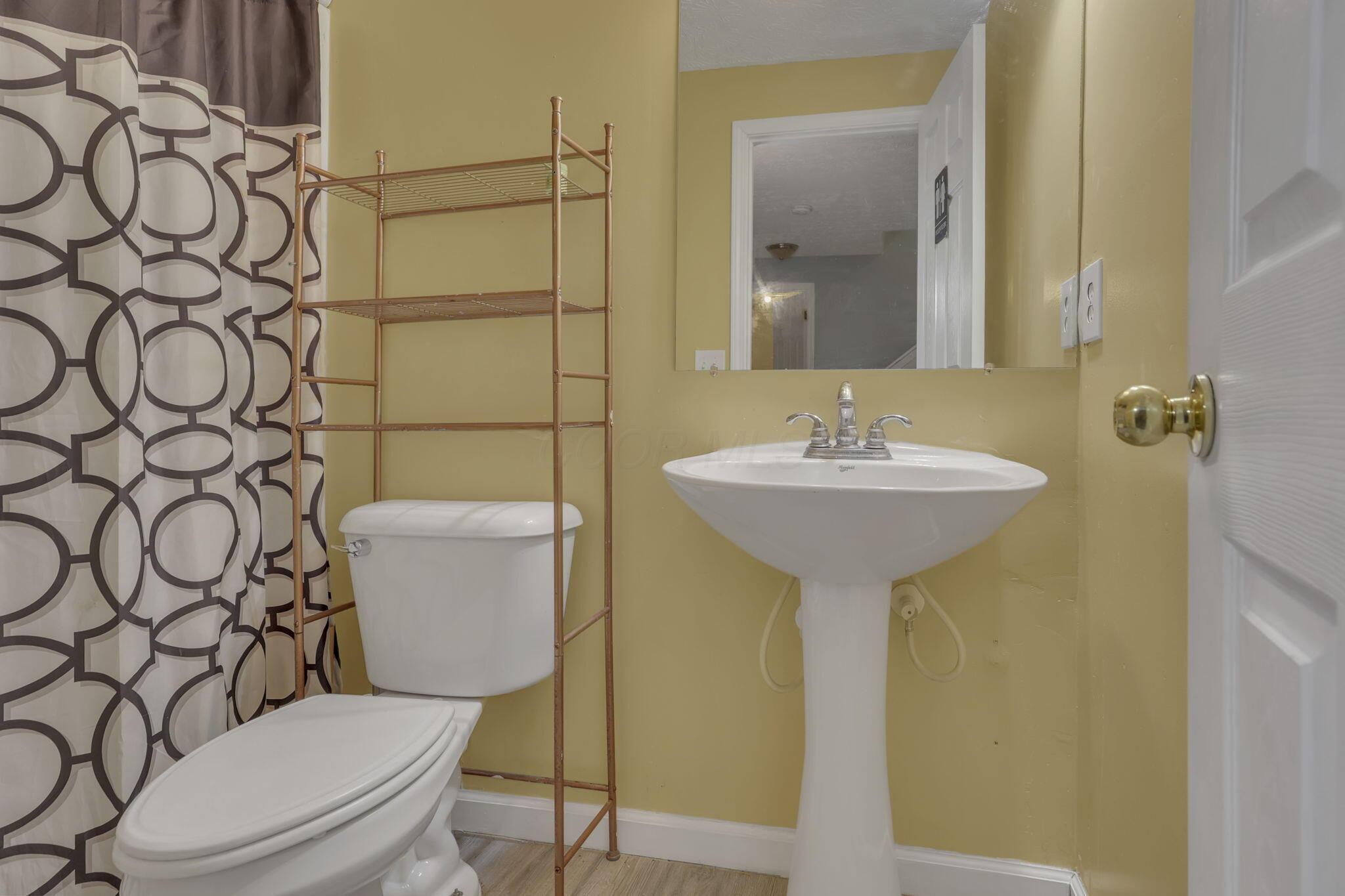 87 Knights Bridge Drive W Property Photo 47