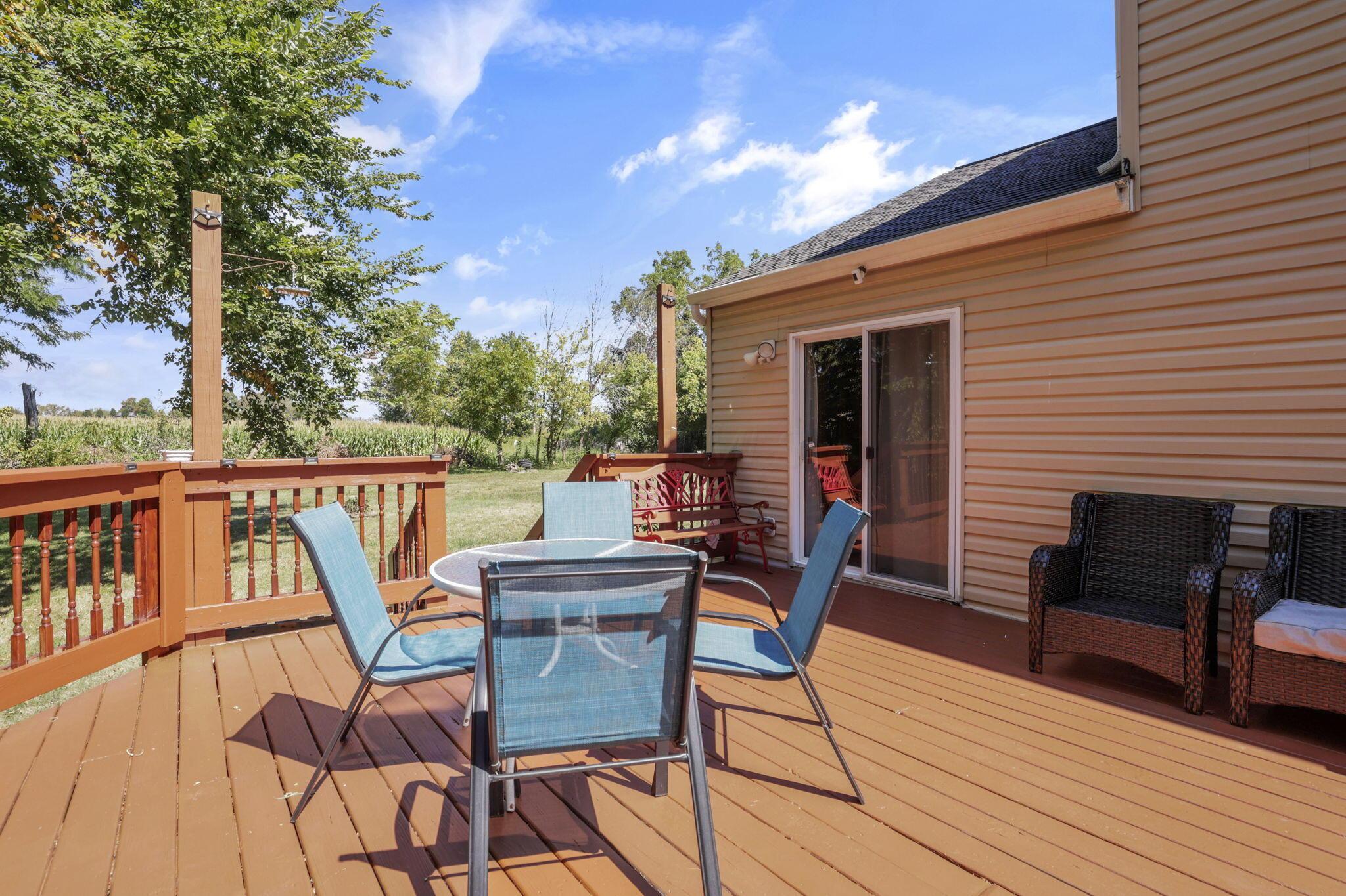 87 Knights Bridge Drive W Property Photo 49