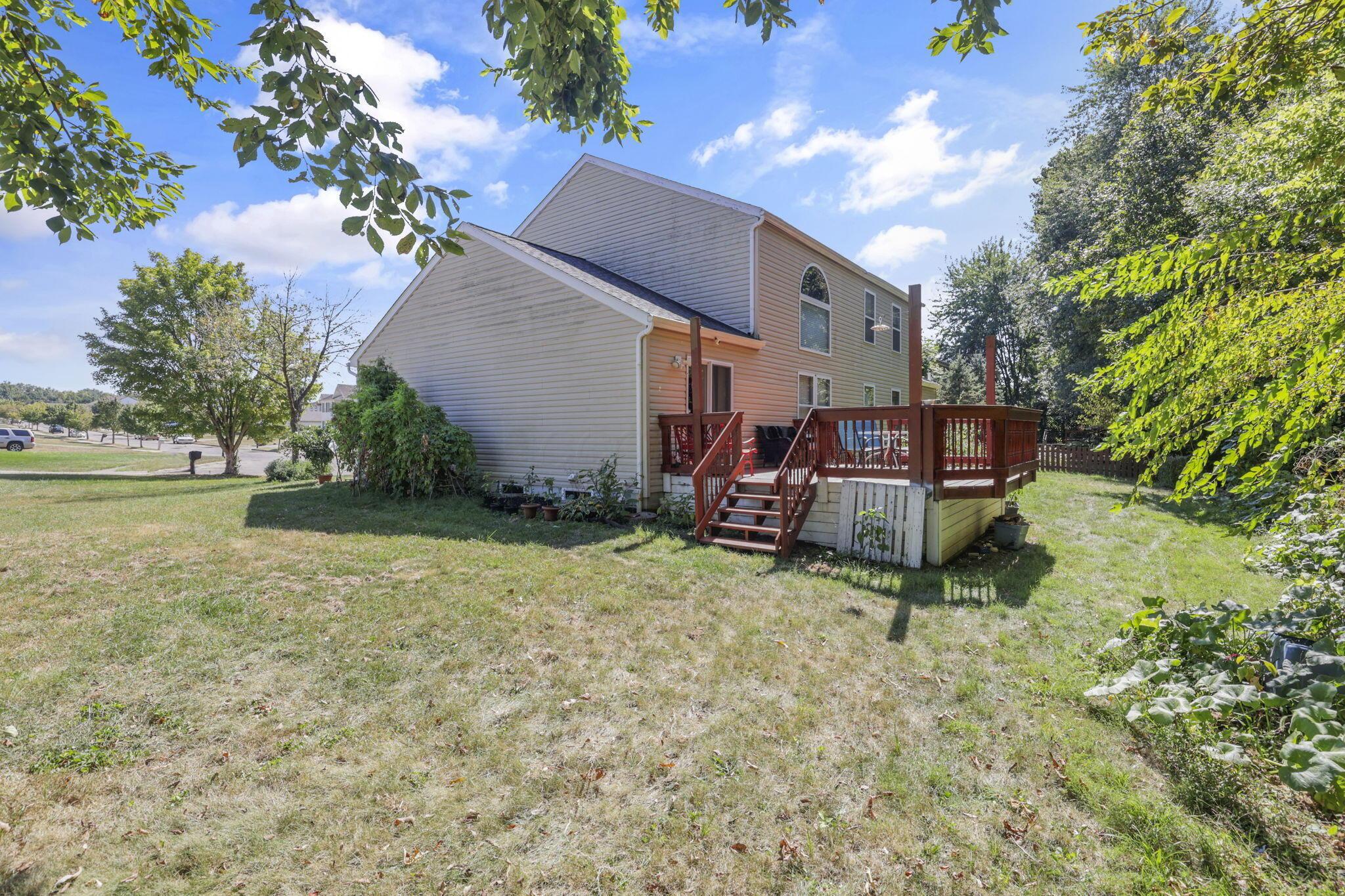 87 Knights Bridge Drive W Property Photo 50