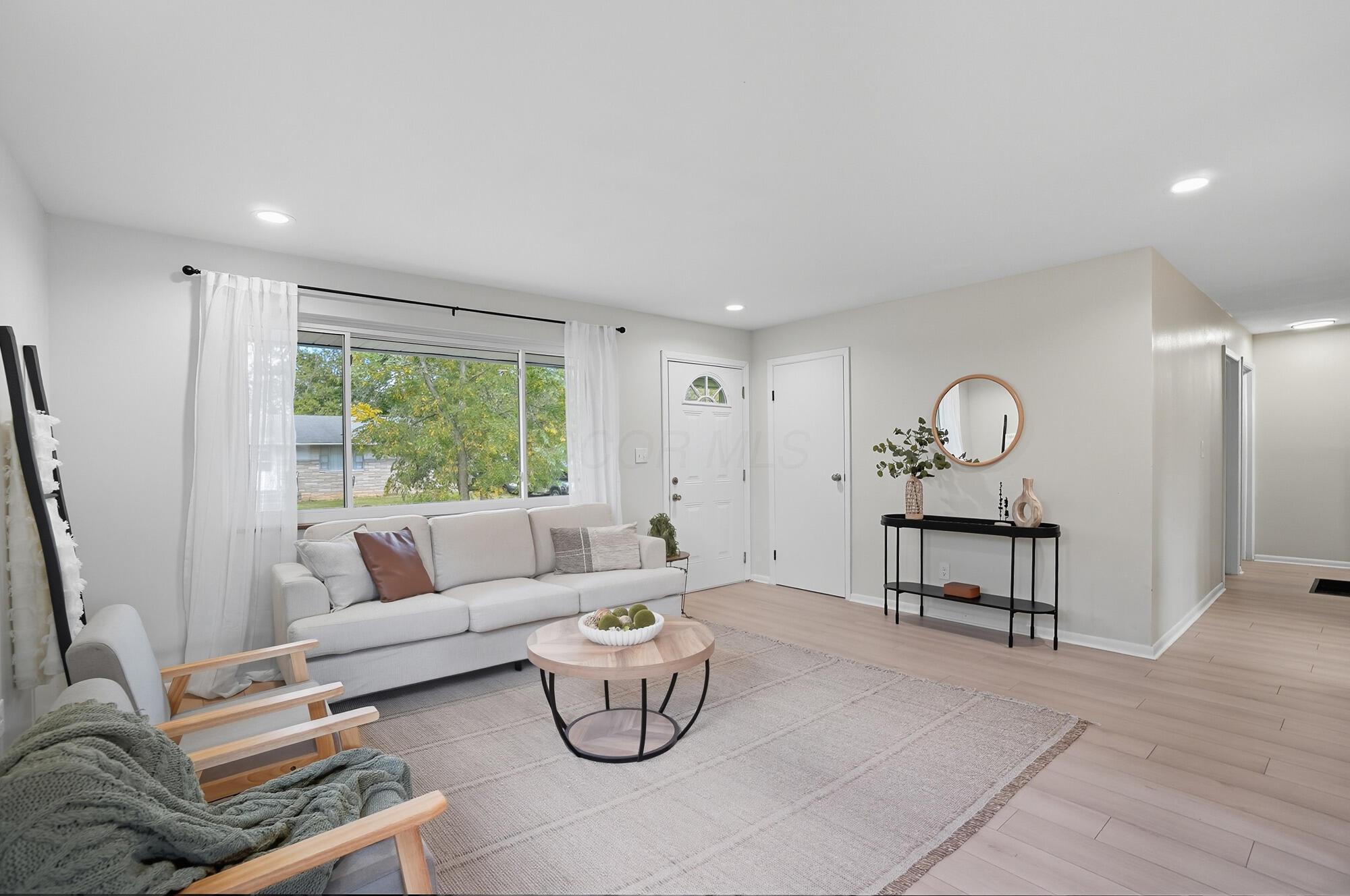 3563 Astor Avenue Property Photo 4