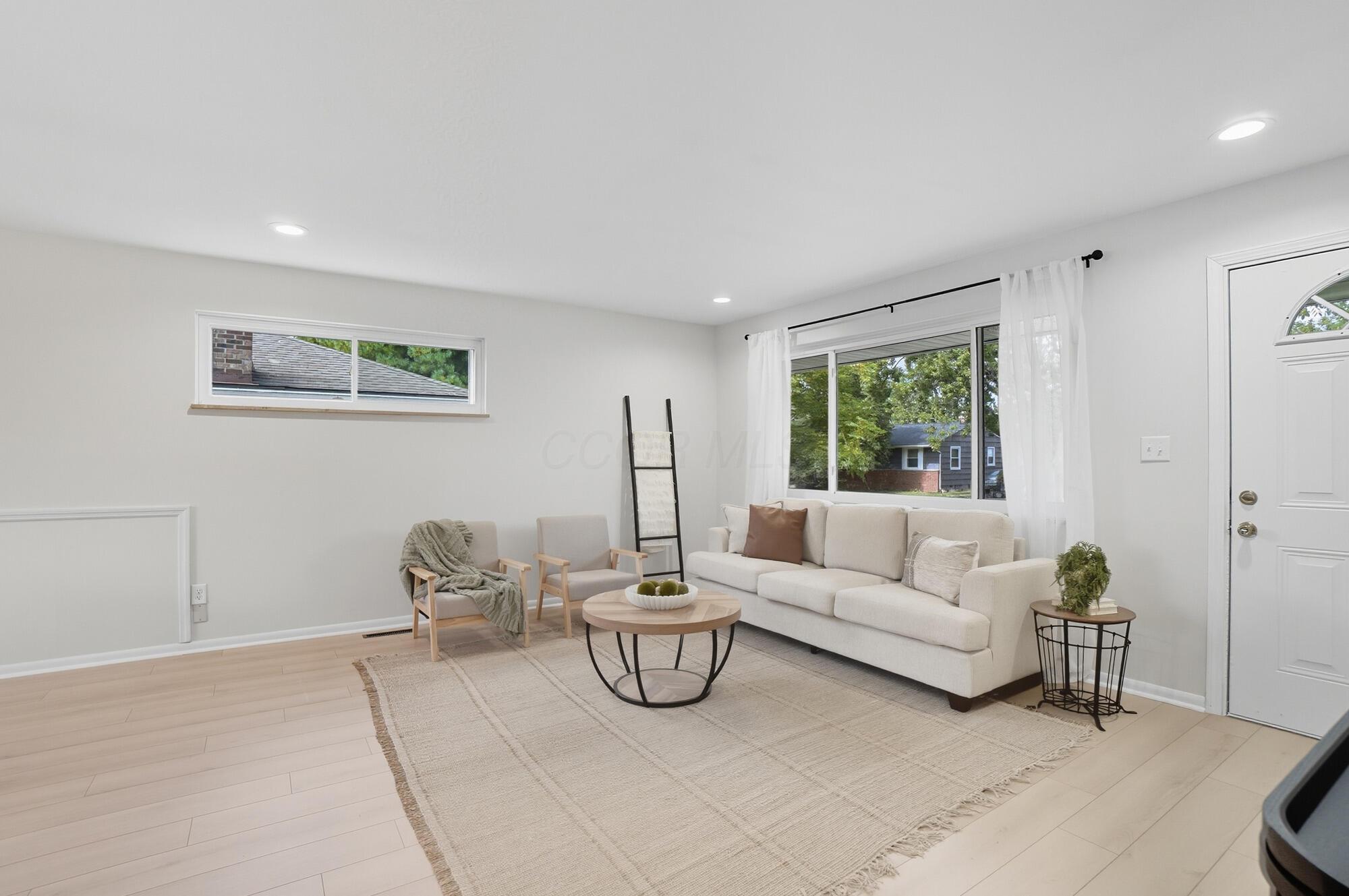 3563 Astor Avenue Property Photo 5