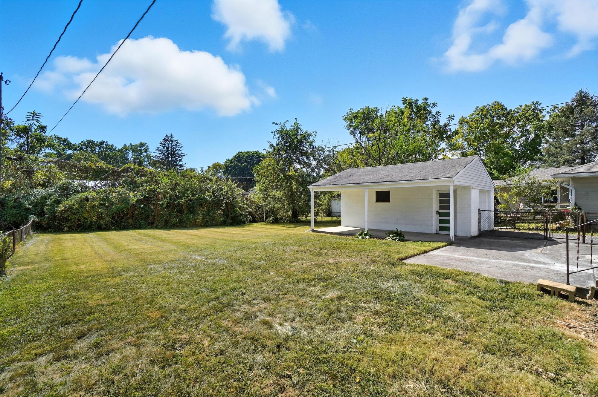 3563 Astor Avenue Property Photo 34