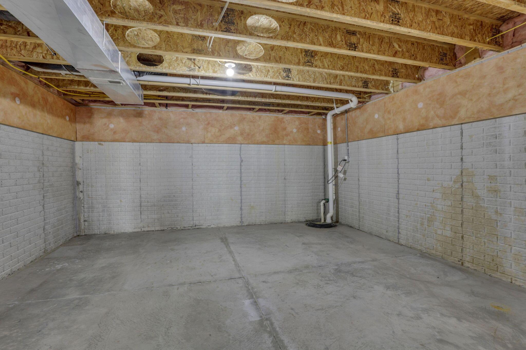 920 Fresno Street Property Photo 43