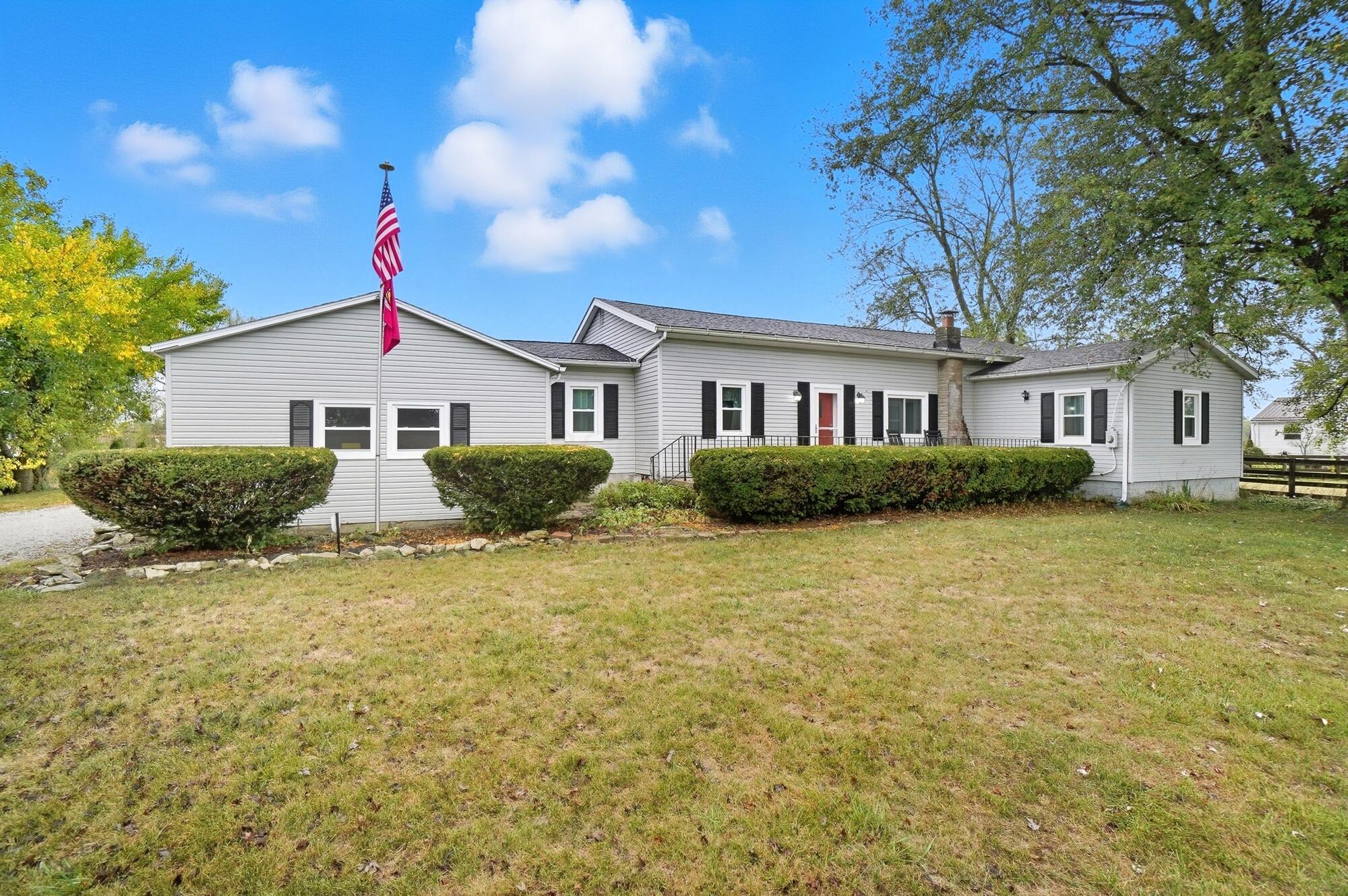 1587 Somerlot Hoffman Road W Property Photo 2