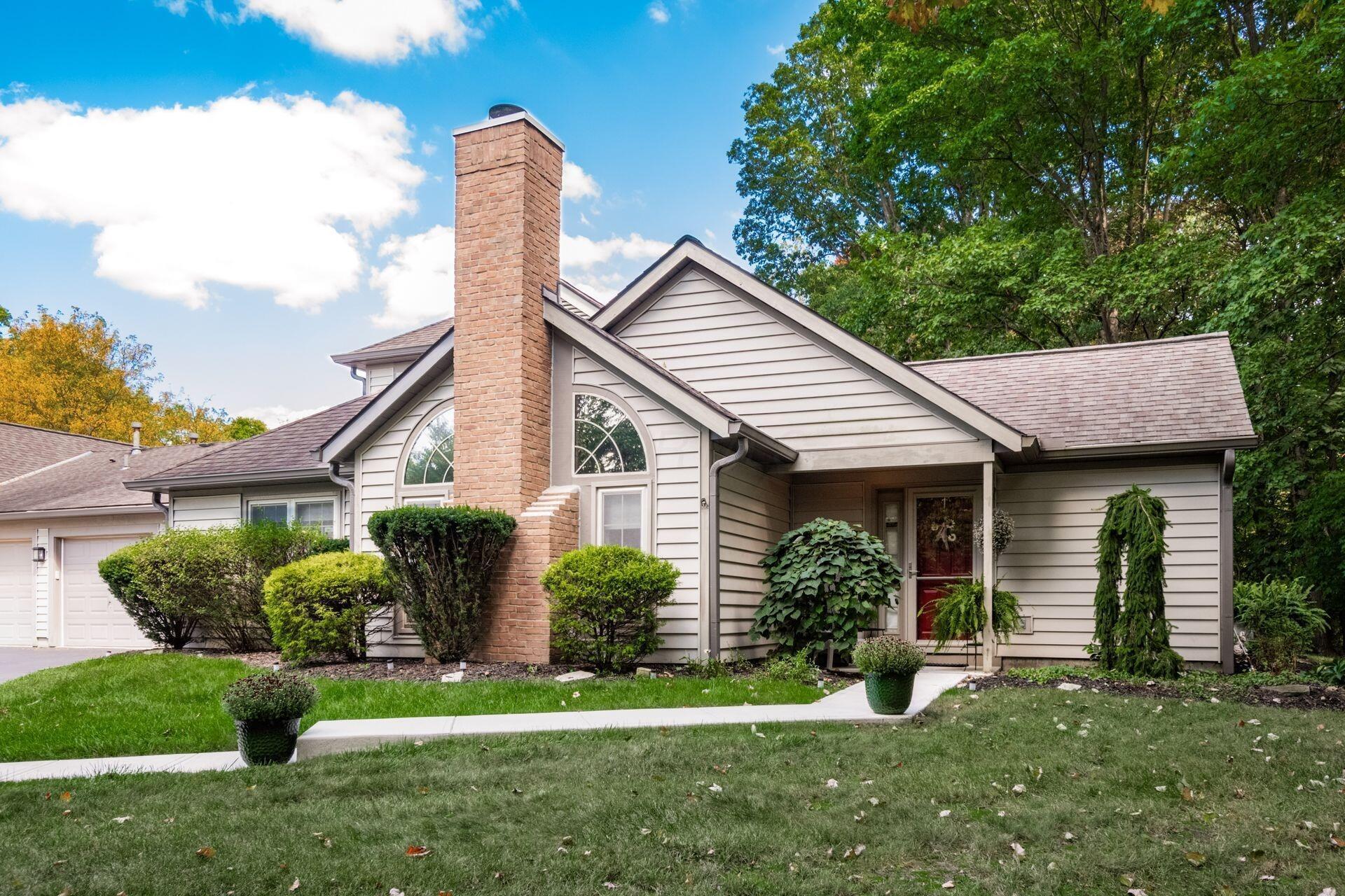 423 Hidden Ravines Drive Property Photo 1