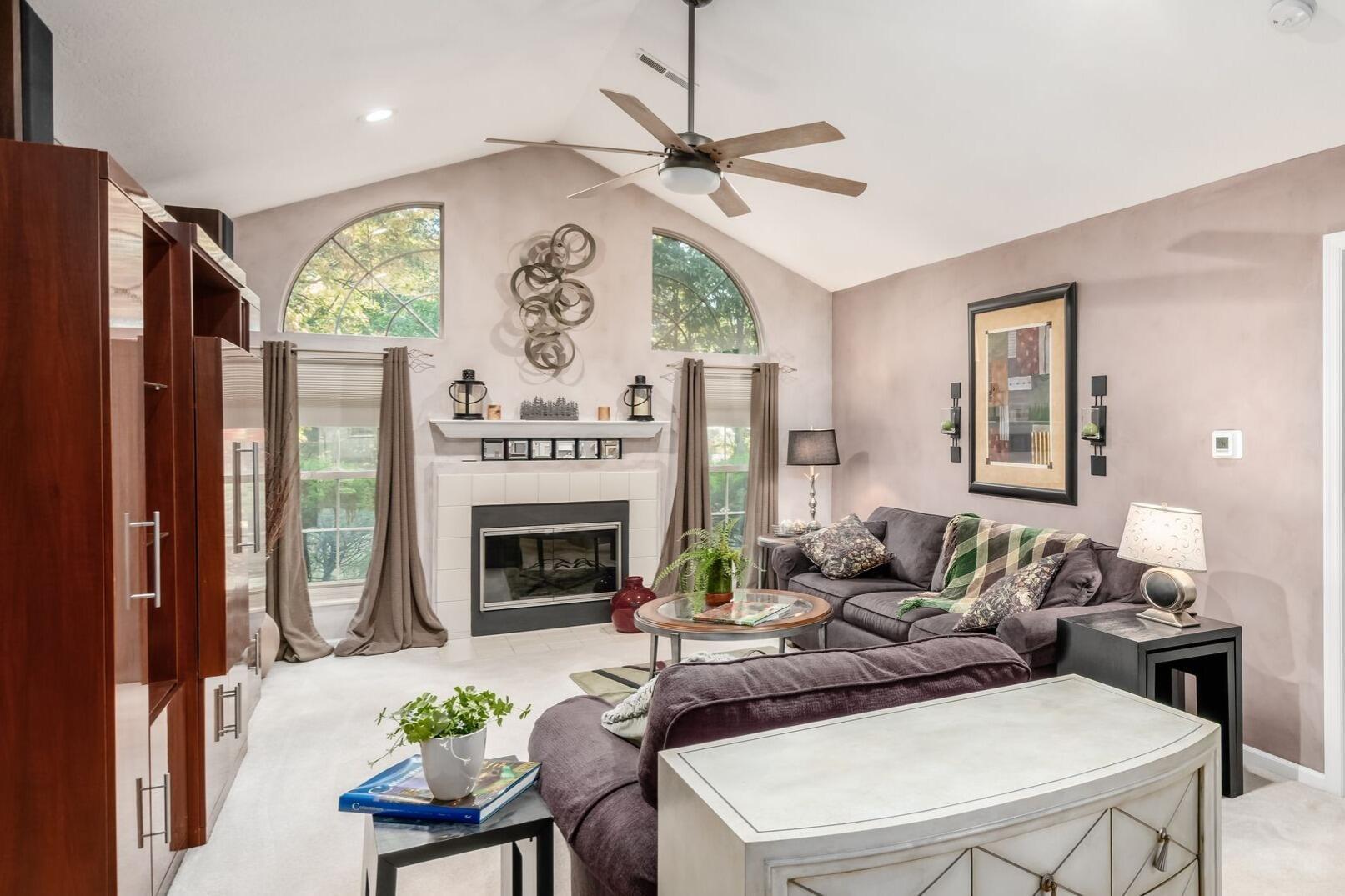 423 Hidden Ravines Drive Property Photo 4