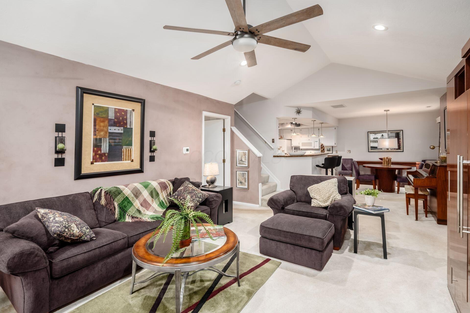 423 Hidden Ravines Drive Property Photo 6