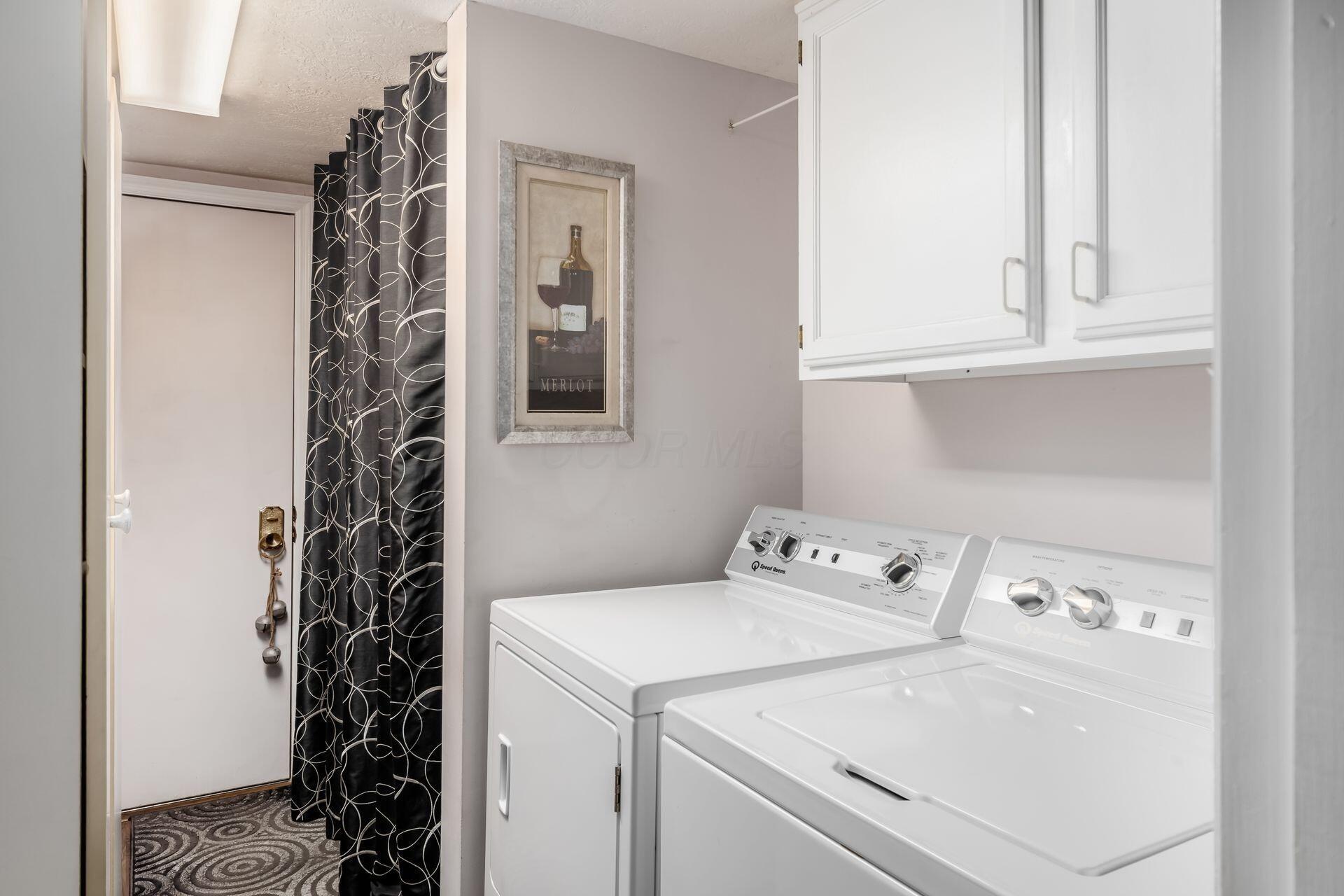 423 Hidden Ravines Drive Property Photo 12