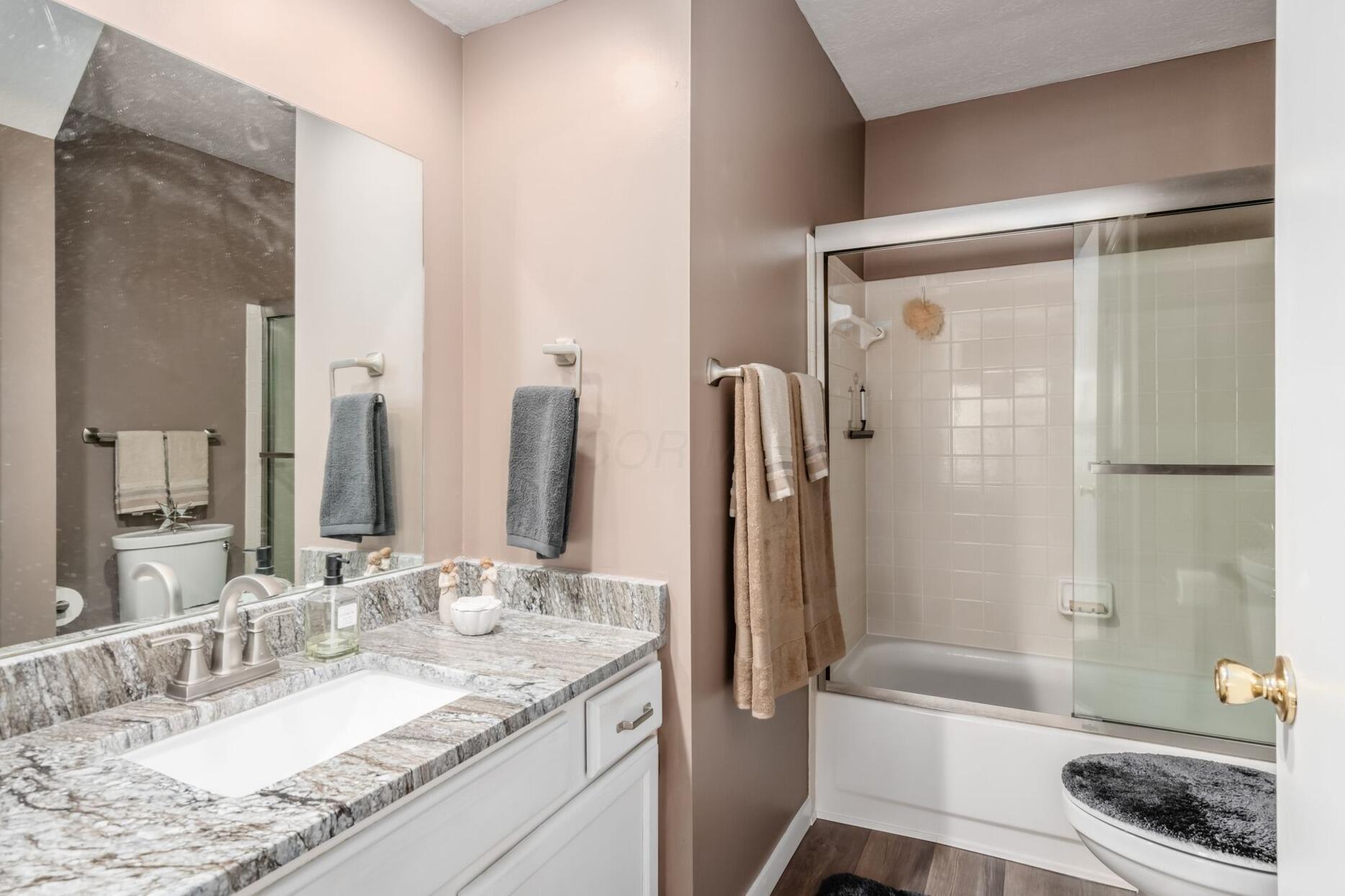 423 Hidden Ravines Drive Property Photo 15