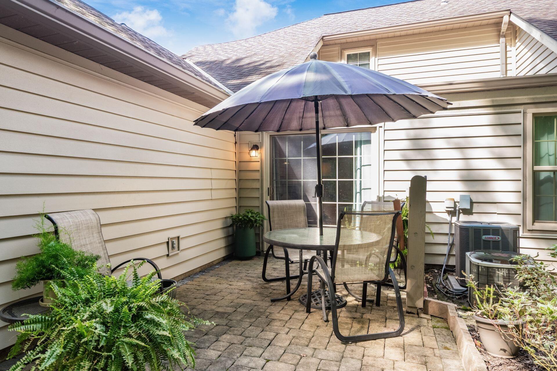 423 Hidden Ravines Drive Property Photo 22