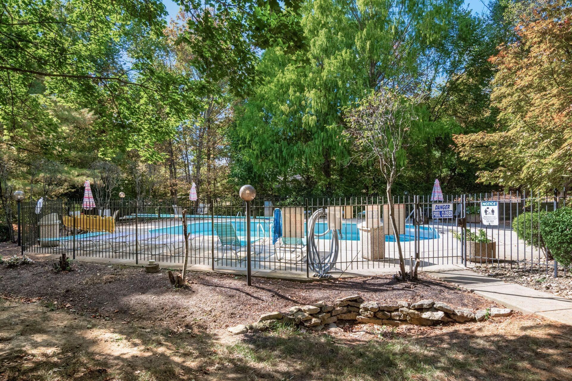 423 Hidden Ravines Drive Property Photo 30