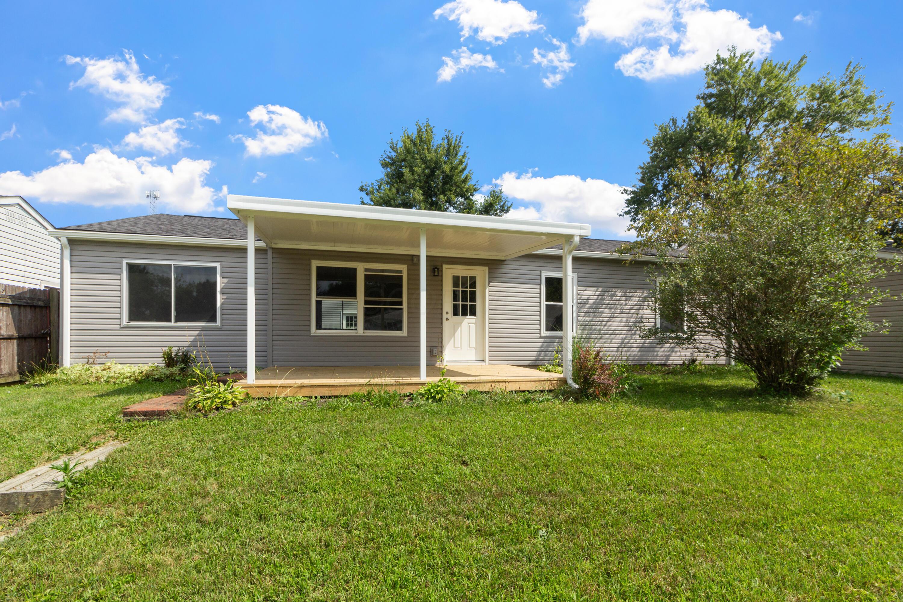 261 Sunset Drive S Property Photo 1