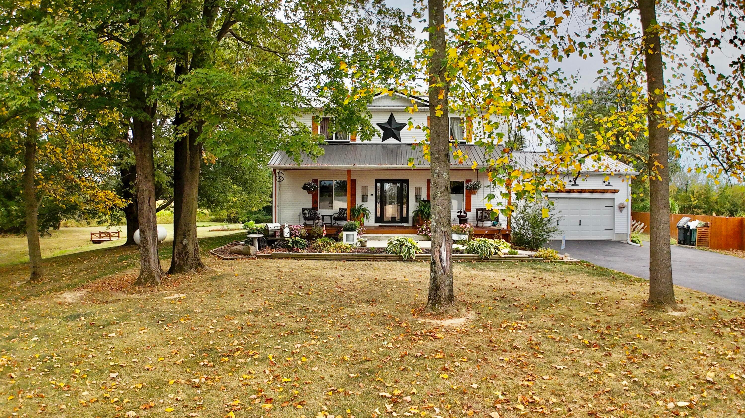 5250 Township Road 21 Property Photo 1