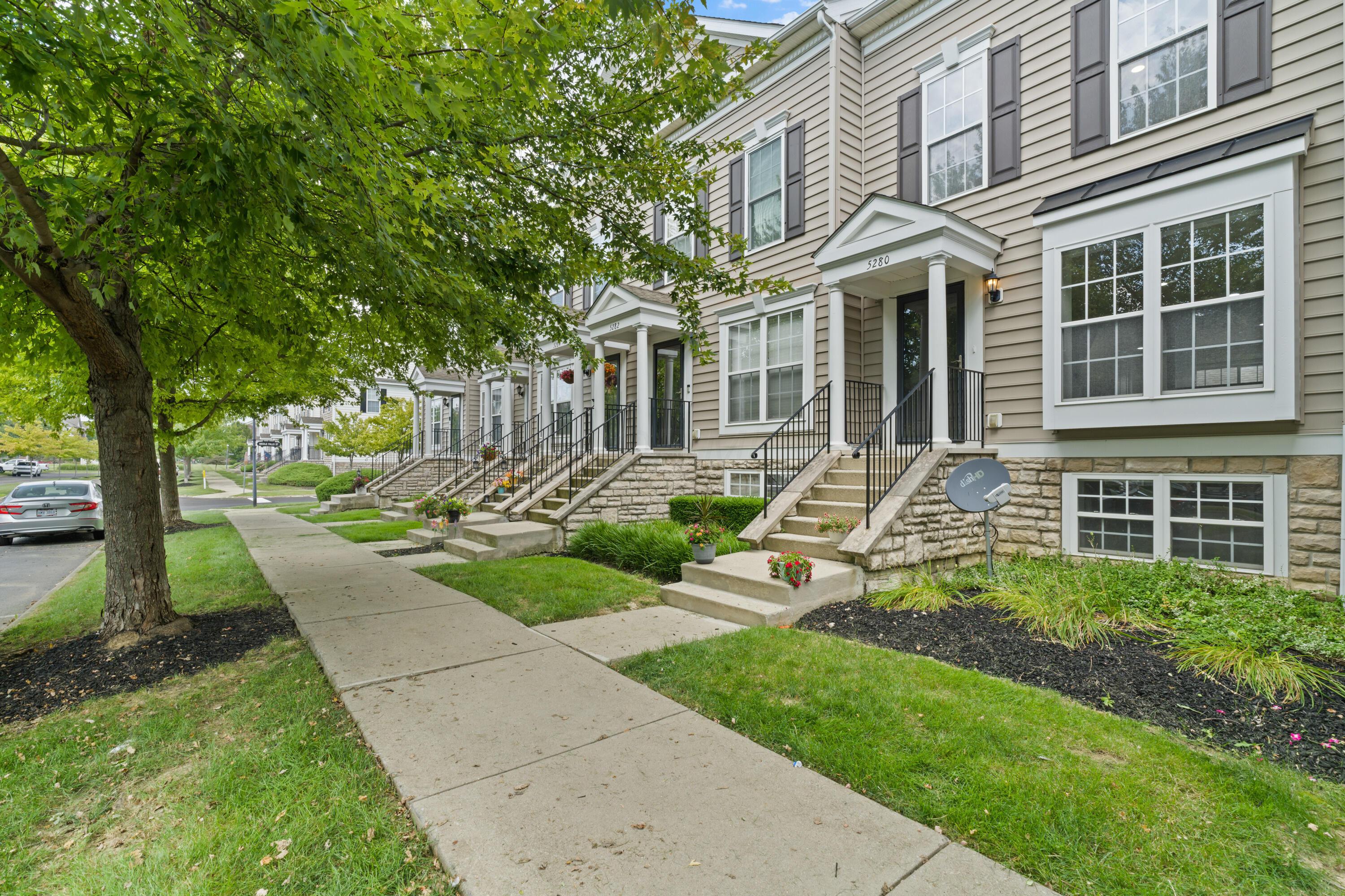 5280 Cross River Falls Boulevard, 33 Property Photo 2