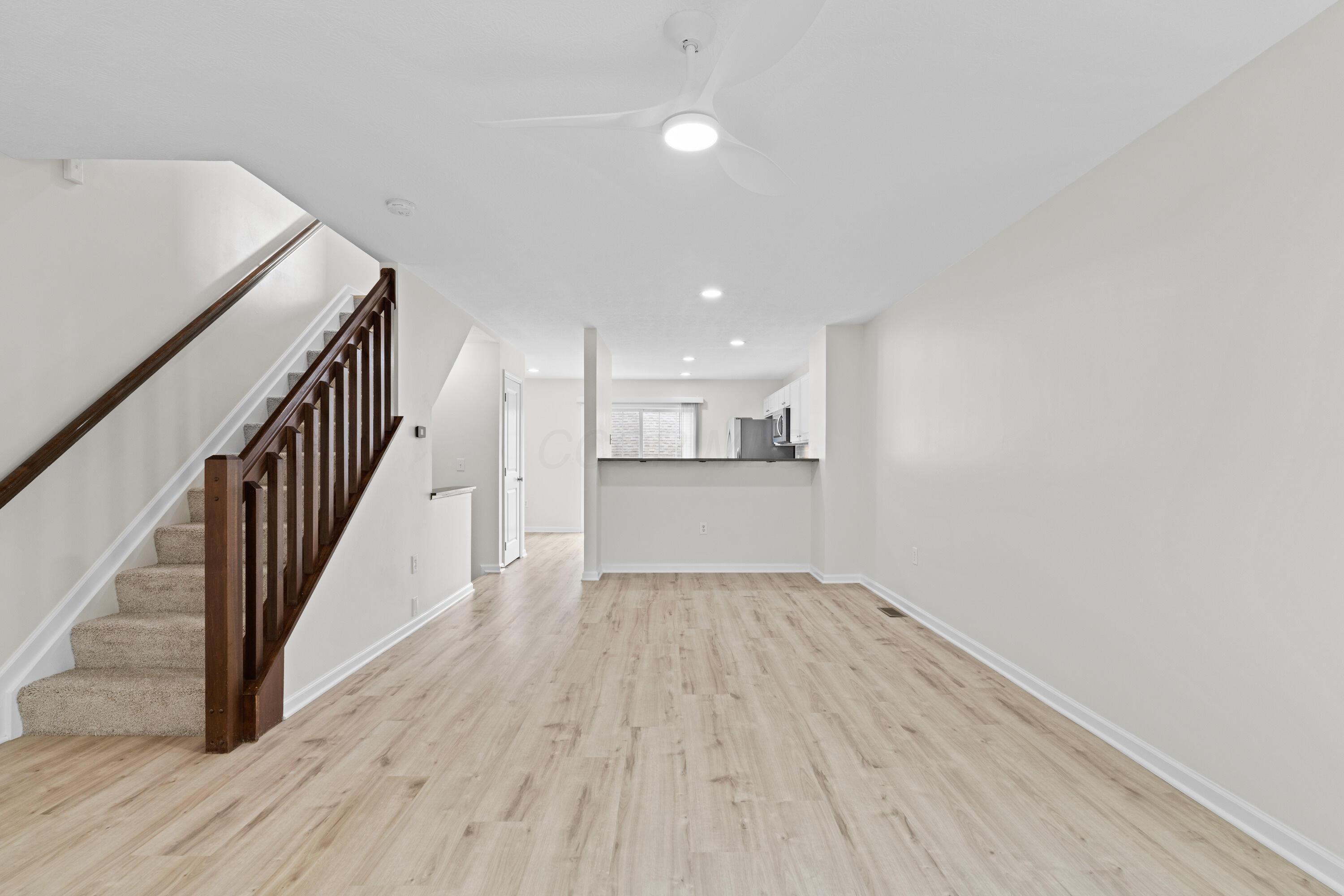 5280 Cross River Falls Boulevard, 33 Property Photo 4