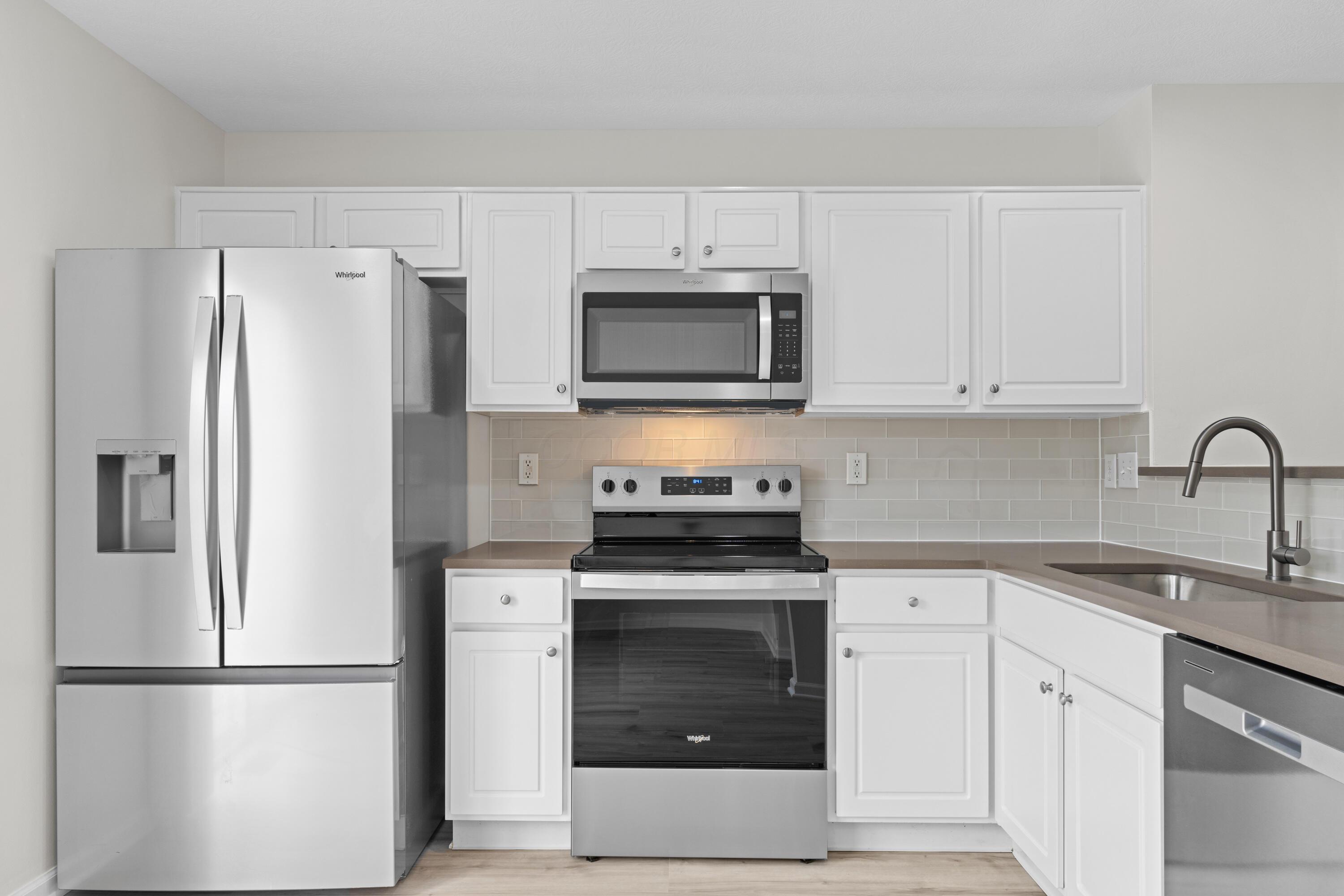 5280 Cross River Falls Boulevard, 33 Property Photo 9